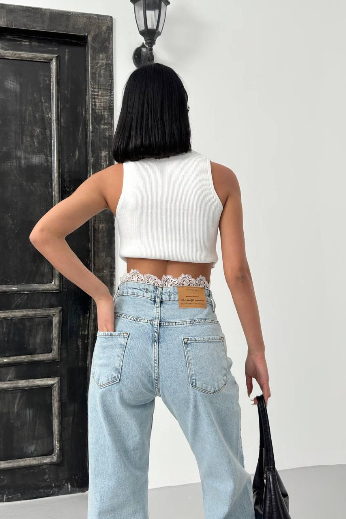 Wholesale Women Light Blue Waist Lace Jeans 731140