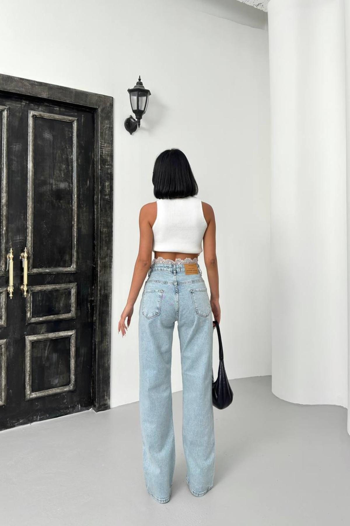 Wholesale Women Light Blue Waist Lace Jeans 731140