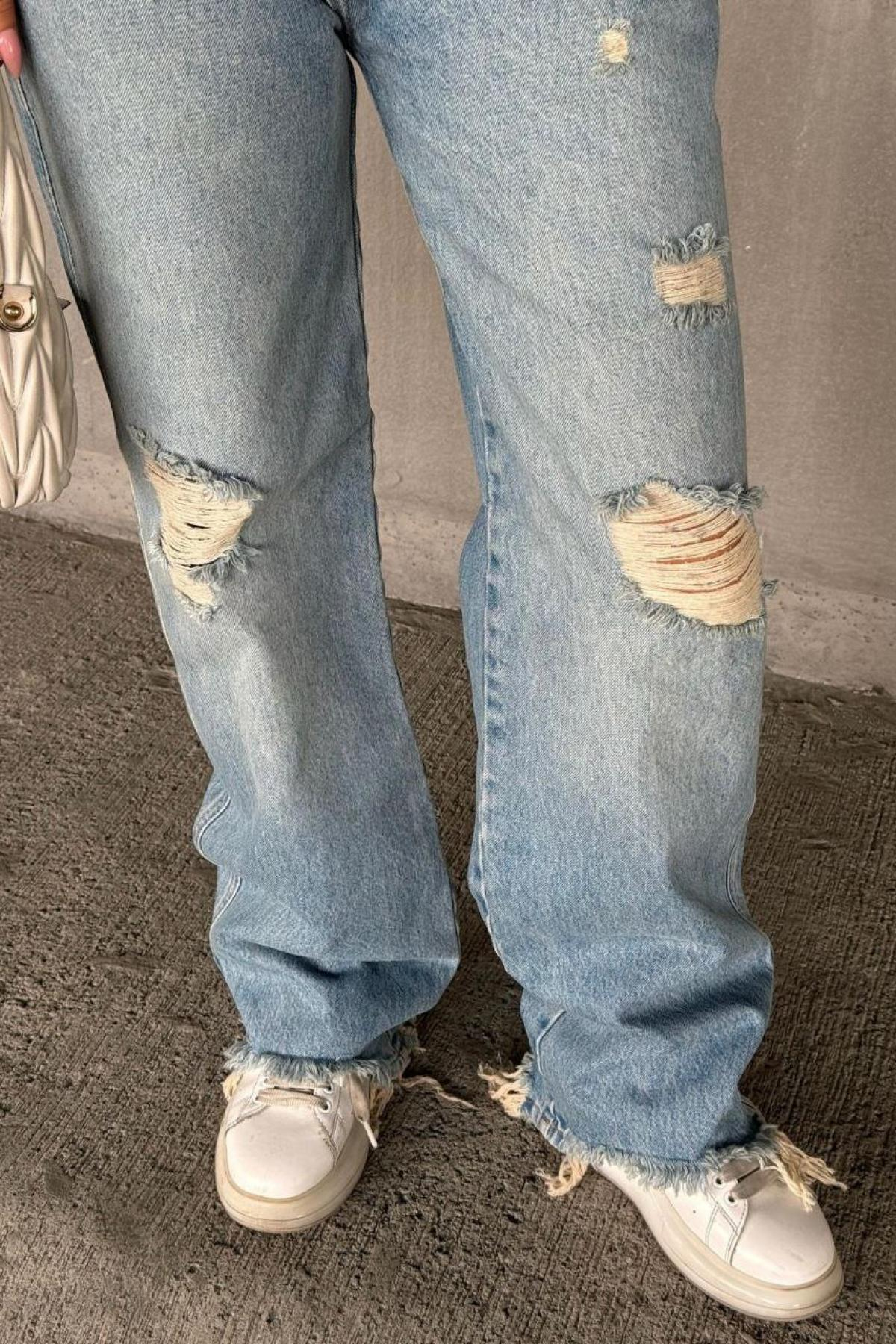 Wholesale Women Light  Blue Wide Leg Jeans 718036