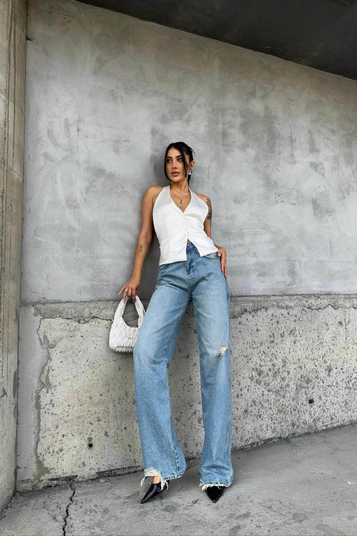 Wholesale Women Light  Blue Wide Leg Jeans 718035
