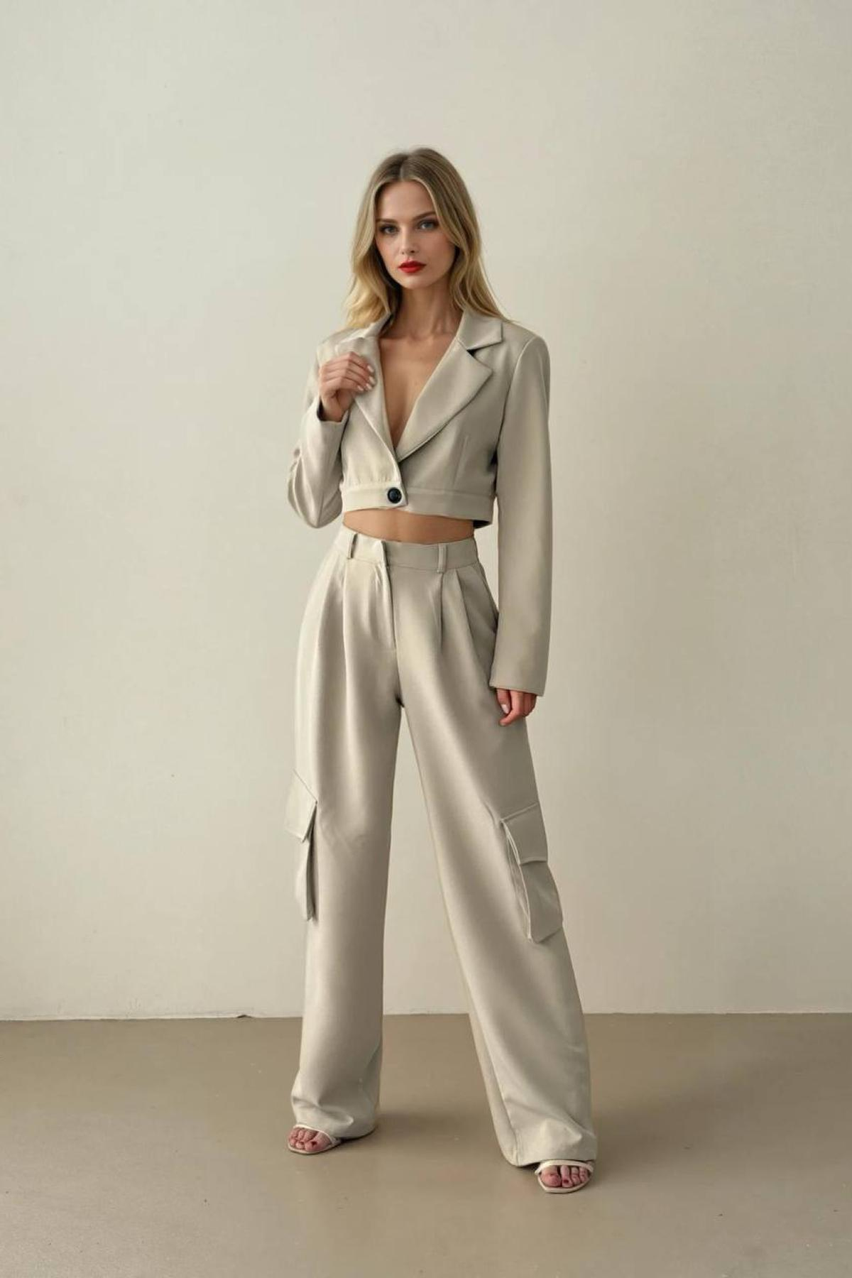 Wholesale Women Light Gray Suit 730011