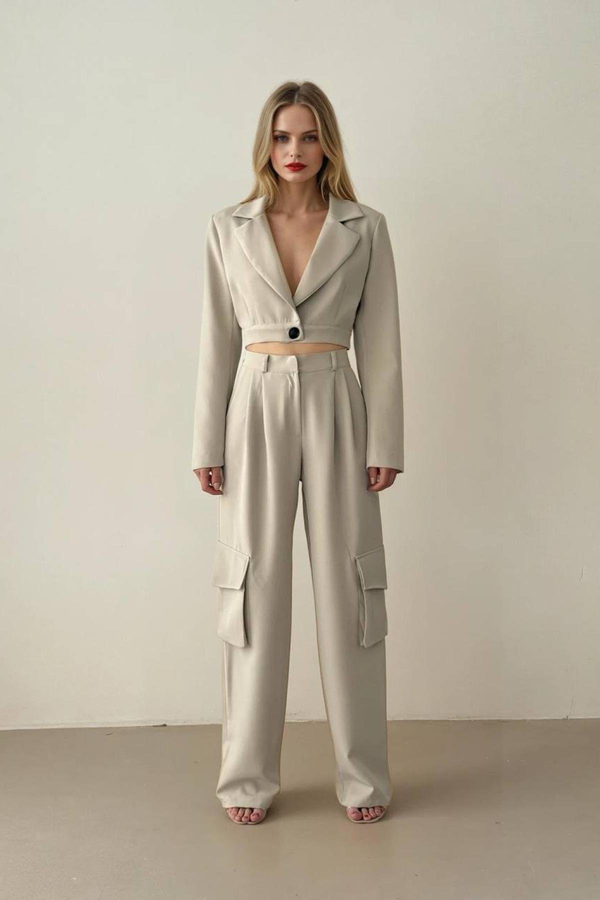 Wholesale Women Light Gray Suit 730011