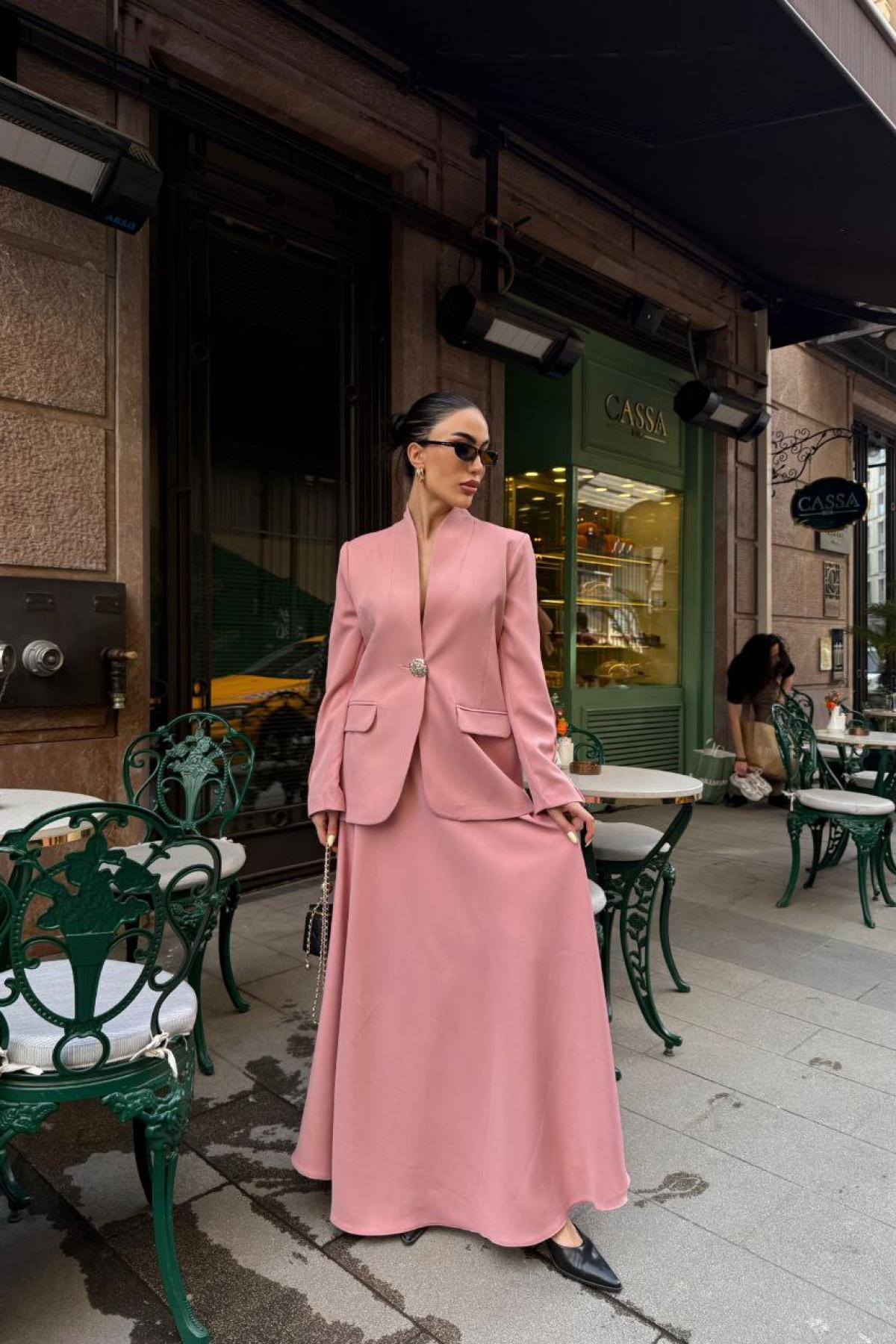 Wholesale Women Light Pink Two Piece Suit Blazer and Skirt Set 737322