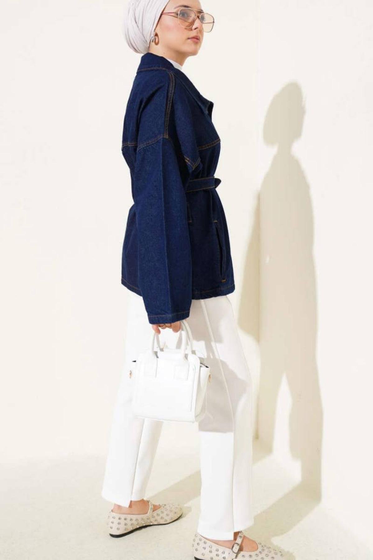 Wholesale Women Navy Belted Jacket 731148