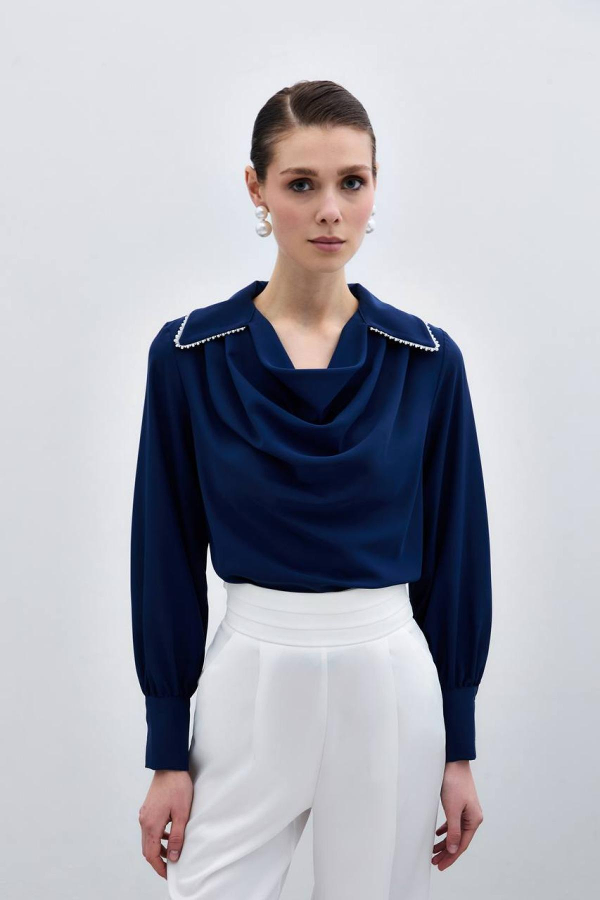 Wholesale Women Navy Blouse 732542