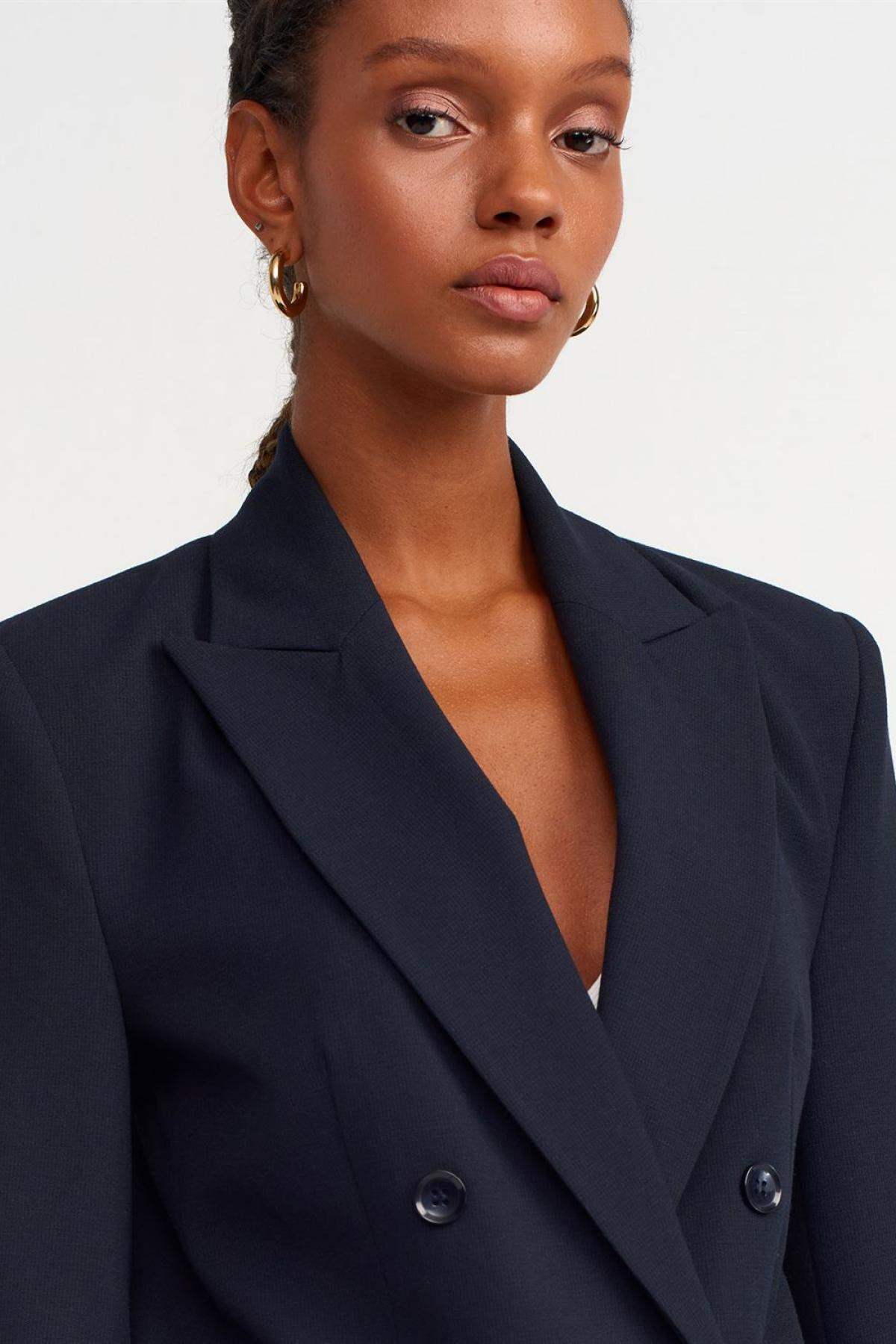 Wholesale Women Navy Contrast Cuffed Blazer Jacket 732516