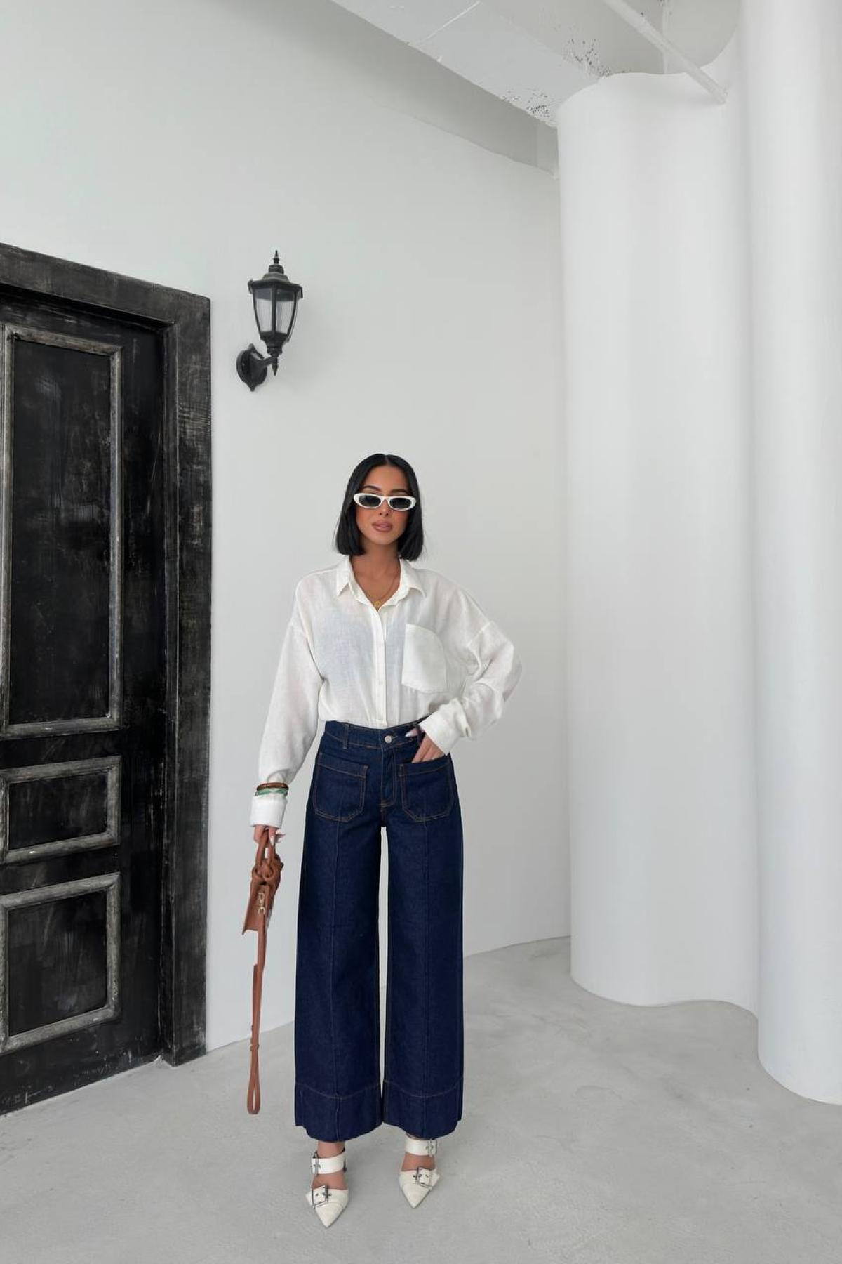 Wholesale Women Navy Front Pocket Wide Leg Jeans 731157