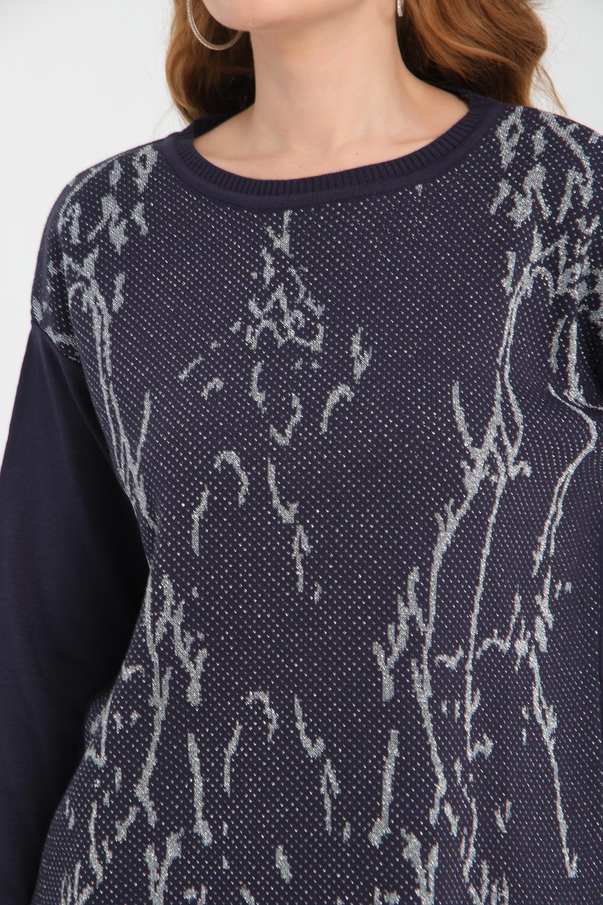 Wholesale Women Navy Glitter Crew-Neck Sweaters 710987