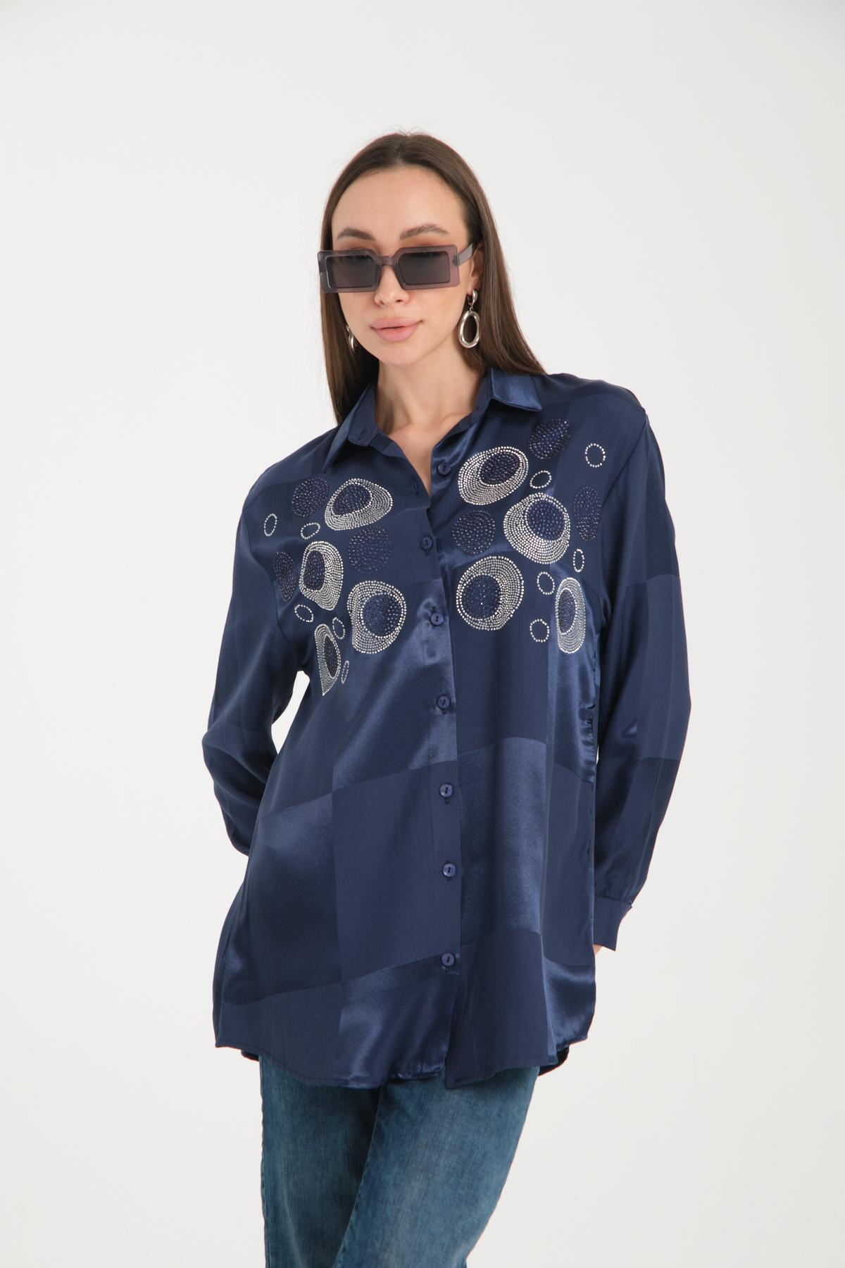 Wholesale Women Navy Rhinestones Satin Shirt 717130