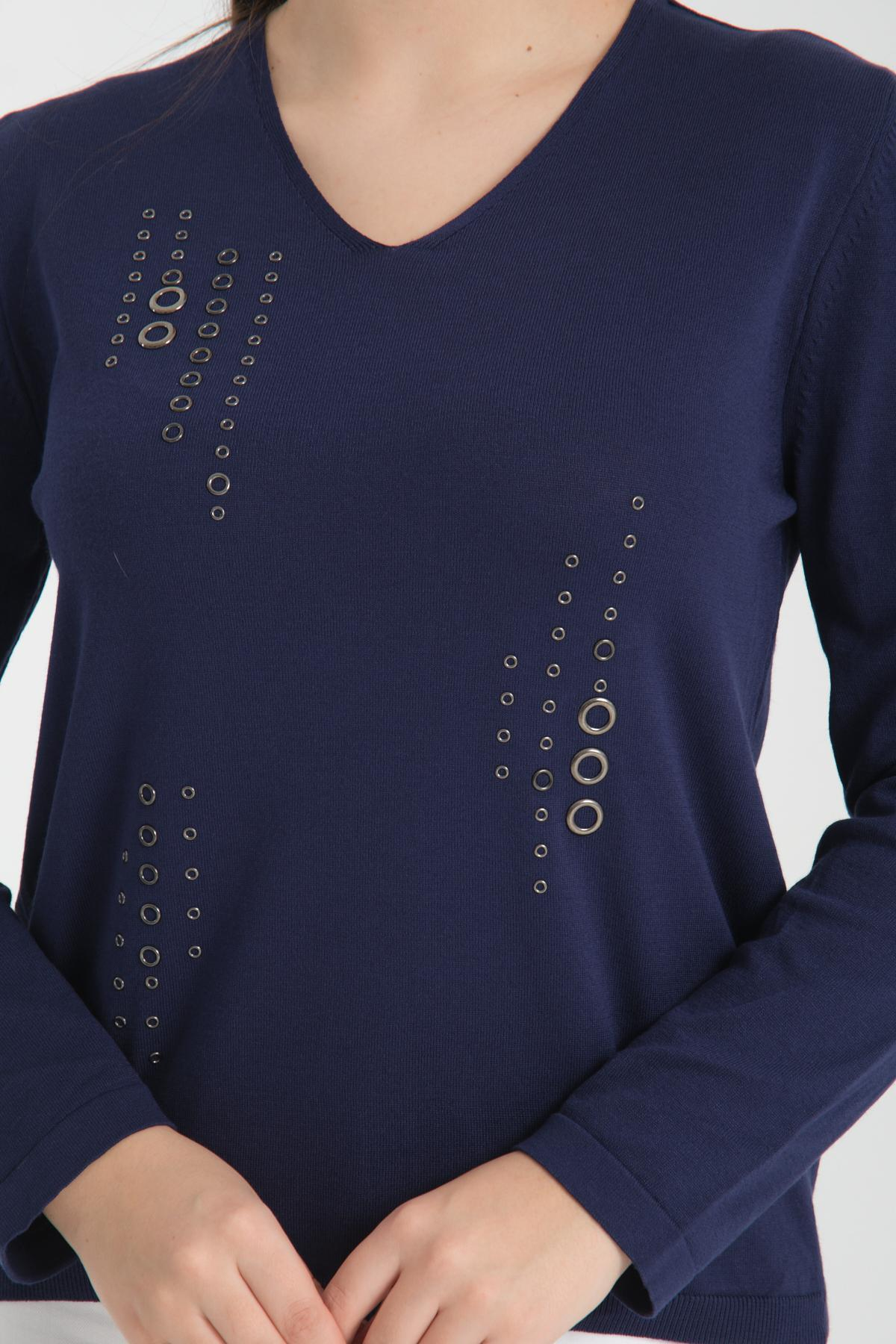 Wholesale Women Navy Studded V Neck Knit Blouse 722637