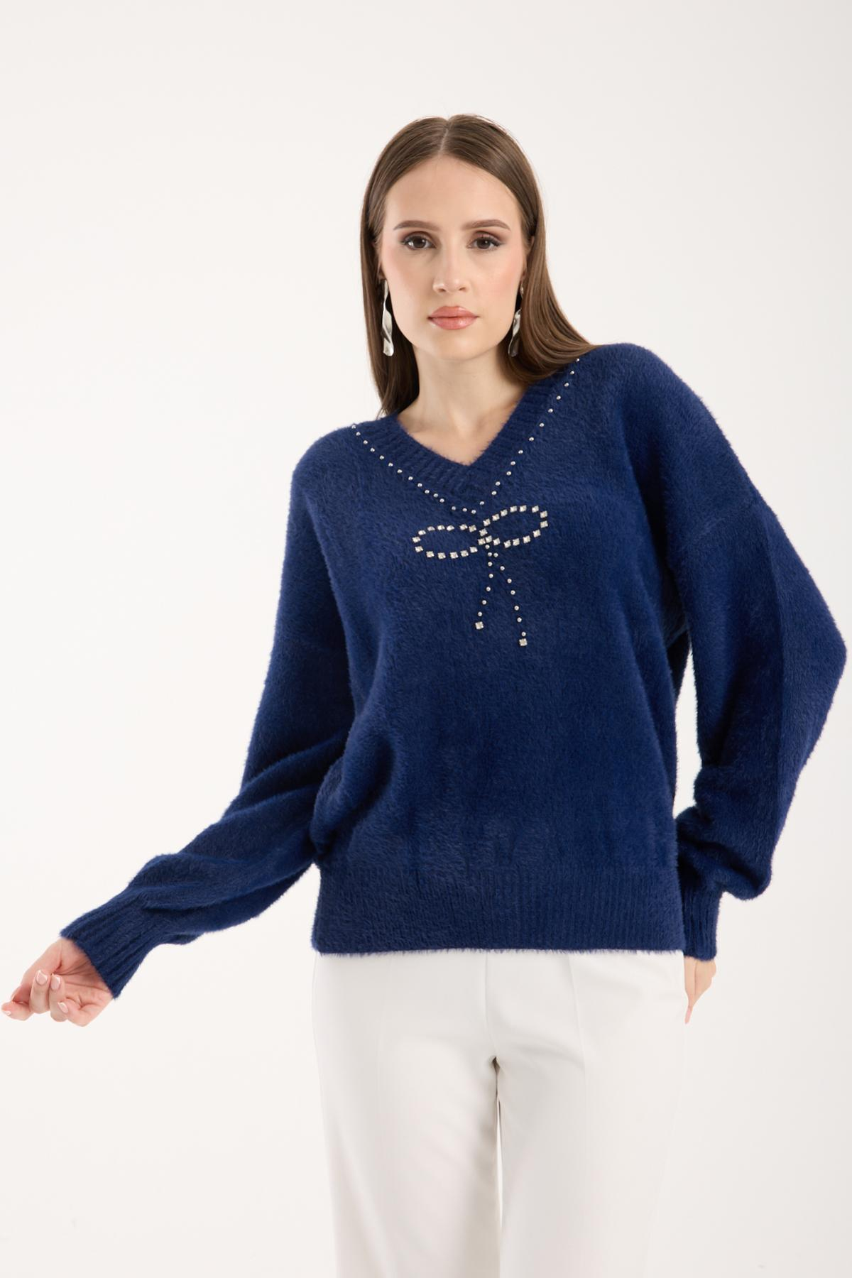Wholesale Women Navy V-Neck Knit Blouse with Rhinestone and Pearl Embellishments 738882