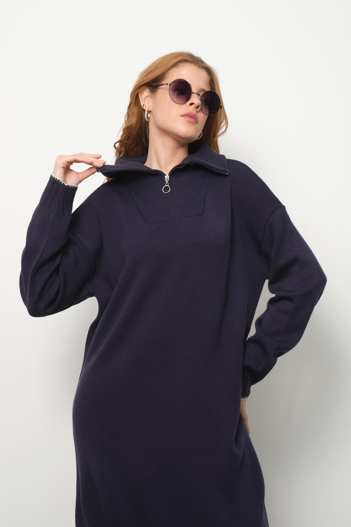 Wholesale Women Navy Zip-Neck Knitted Maxi Dresses 710105