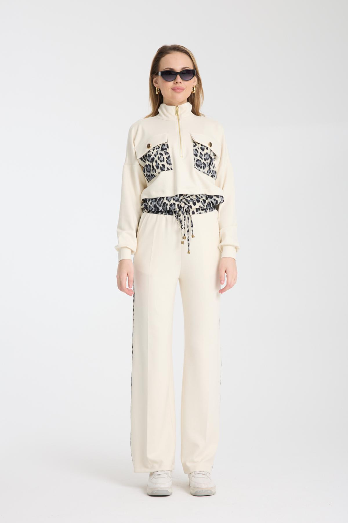 Wholesale Women Off White Zip Up Jacket with Flap Pockets and Side Stripes Pants Set 729231
