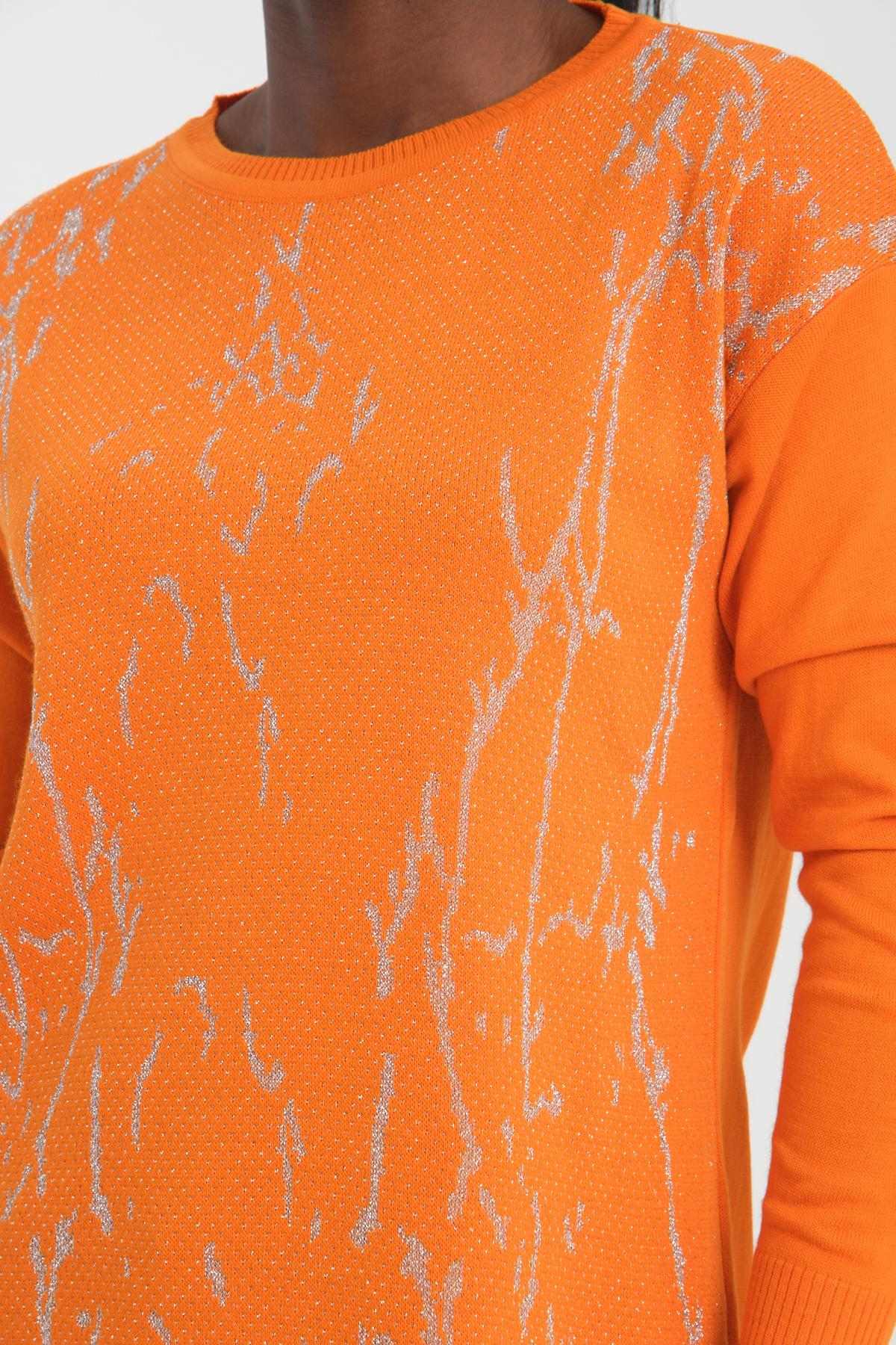 Wholesale Women Orange Glitter Crew-Neck Sweaters 710990