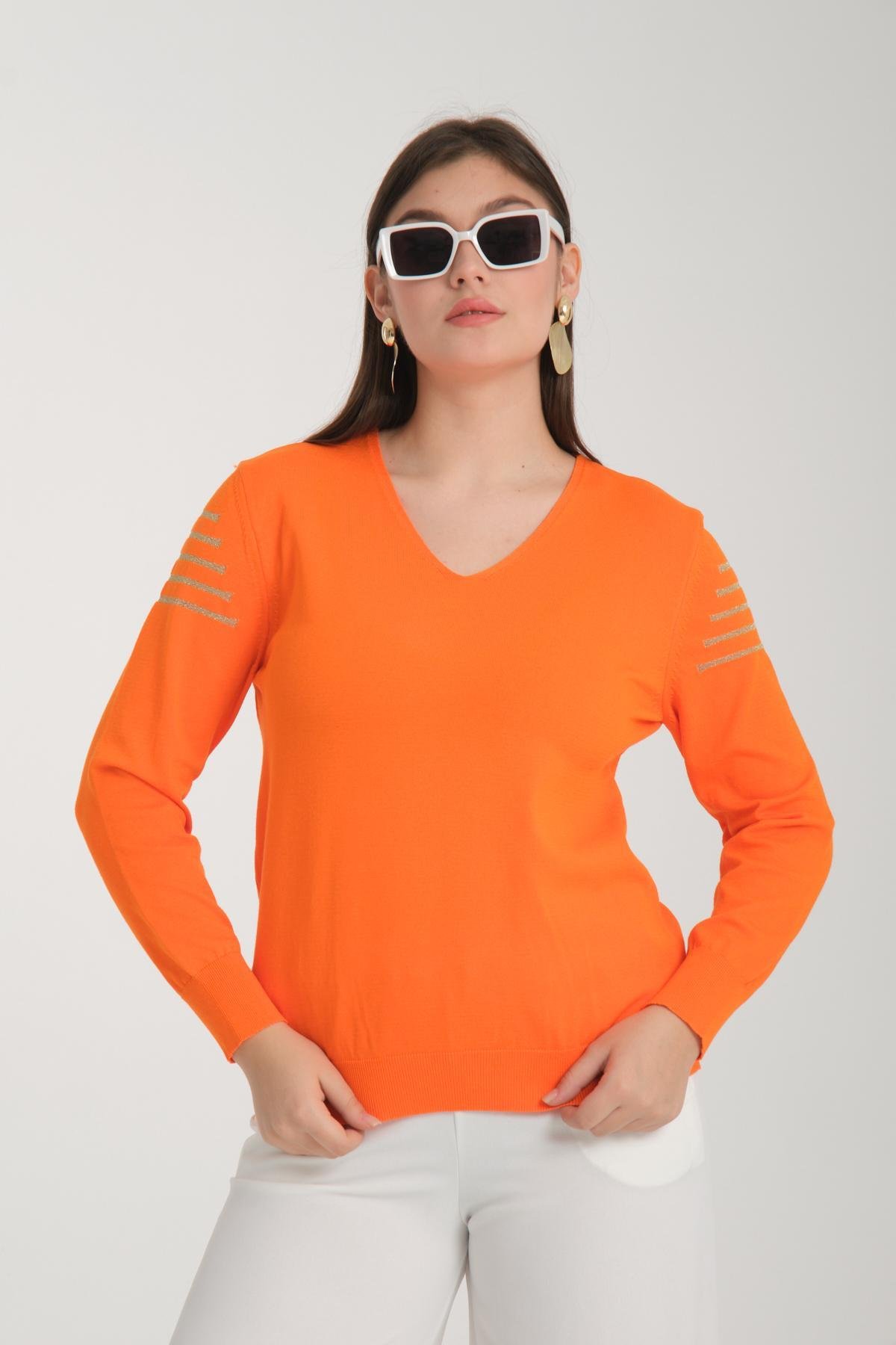 Wholesale Women Orange Glitter Garnished V Neck Knit Blouse 722623