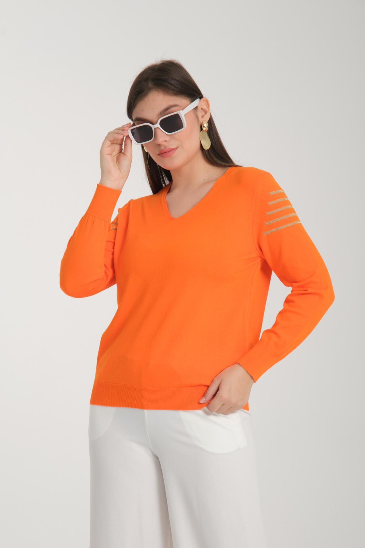 Wholesale Women Orange Glitter Garnished V Neck Knit Blouse 722623