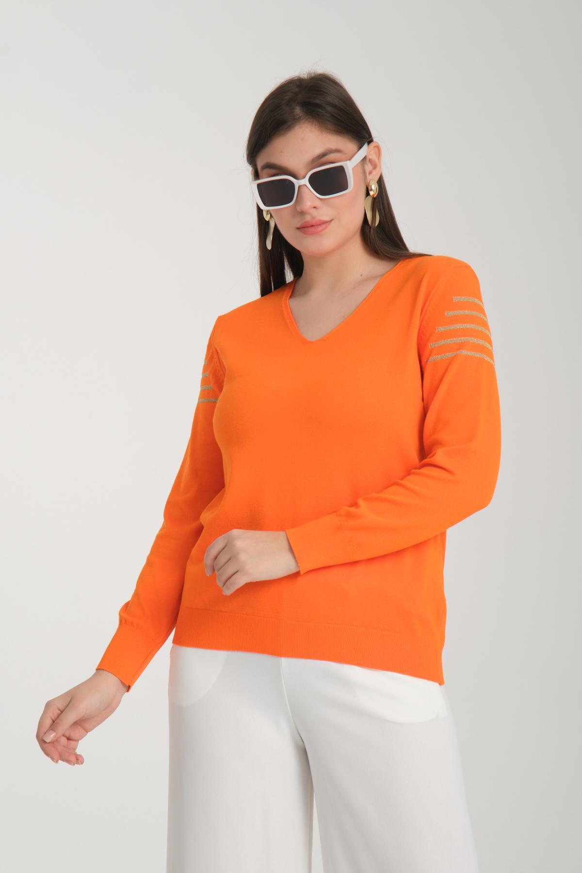 Wholesale Women Orange Glitter Garnished V Neck Knit Blouse 722623