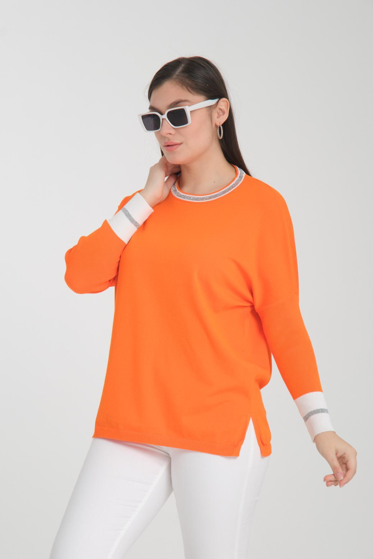 Wholesale Women Orange Glitter Garnished Crew Neck Knit Blouse with Side Slits 722649