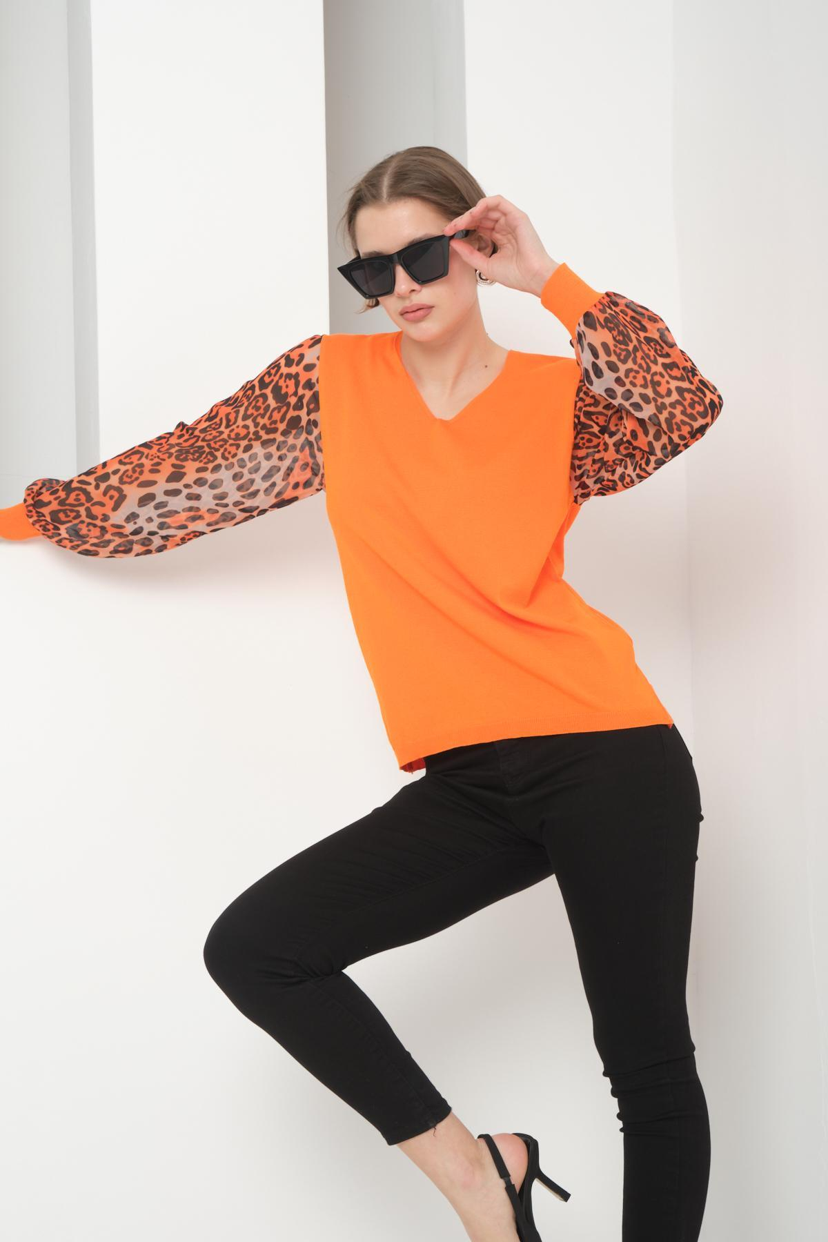 Wholesale Women Orange V Neck Knit Blouse with Chiffon Sleeves 724780