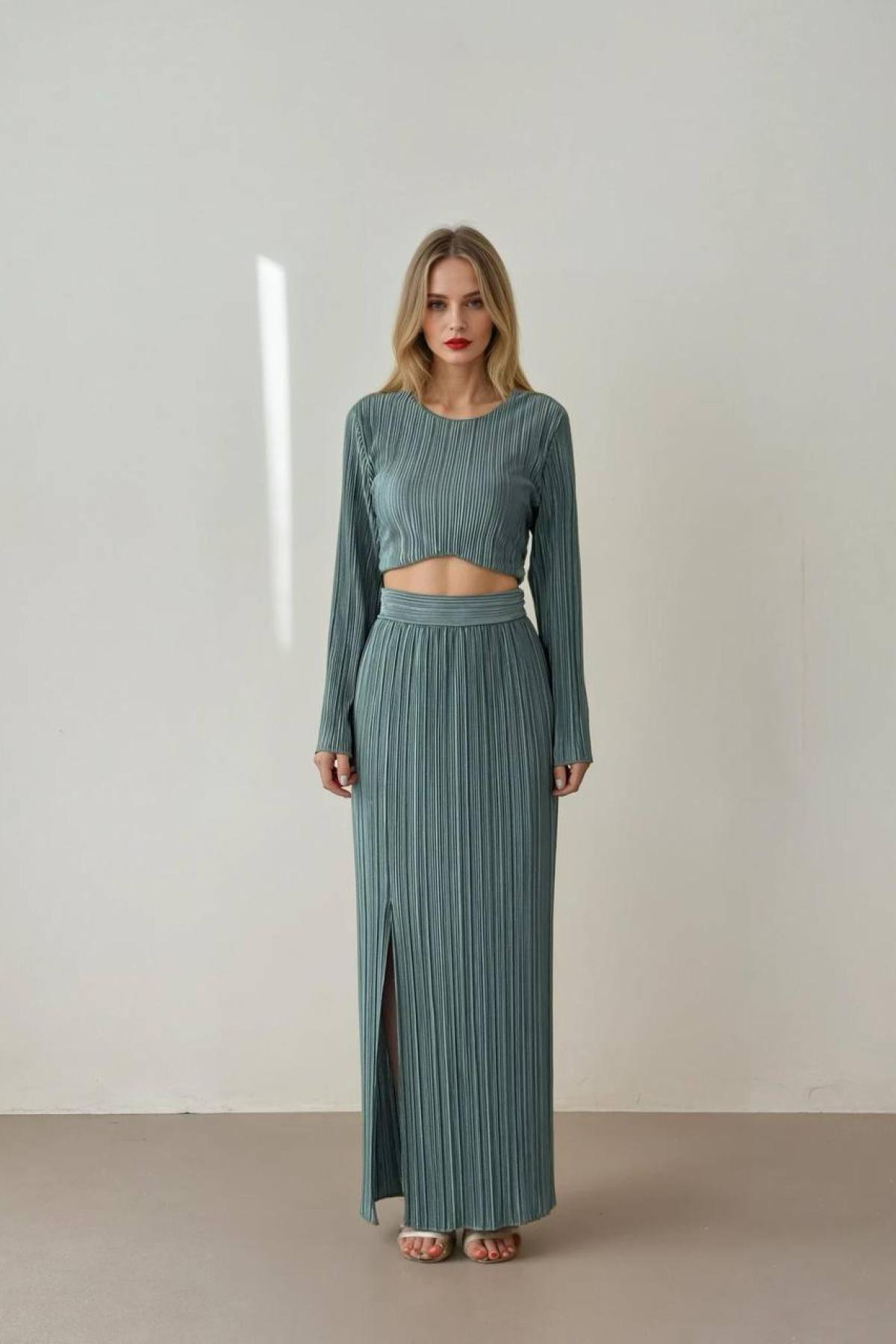 Wholesale Women Pastel Green Skirt Suit 728377