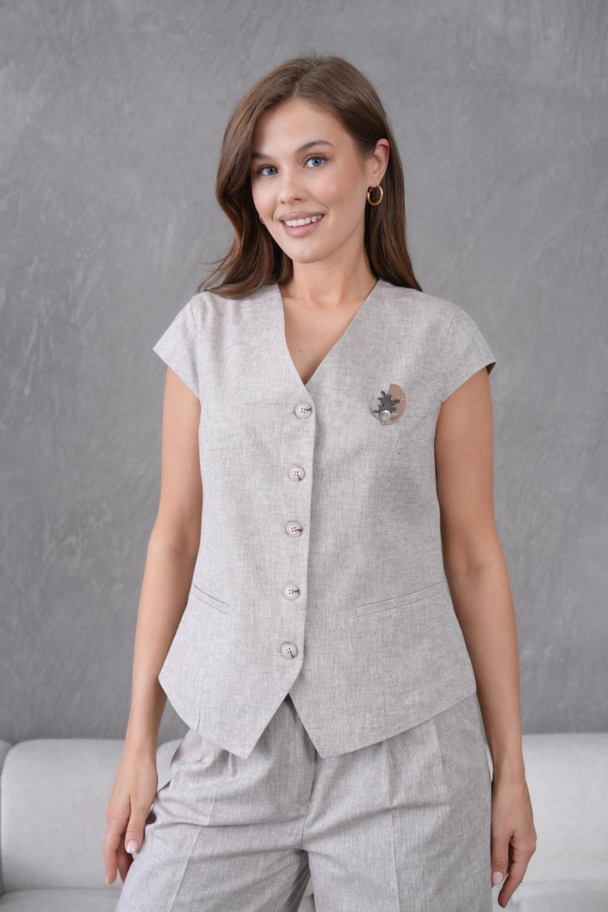 Wholesale Women Plus Size Gray Brooch Linen Two Piece Suit  Vest and Pants Set 737196
