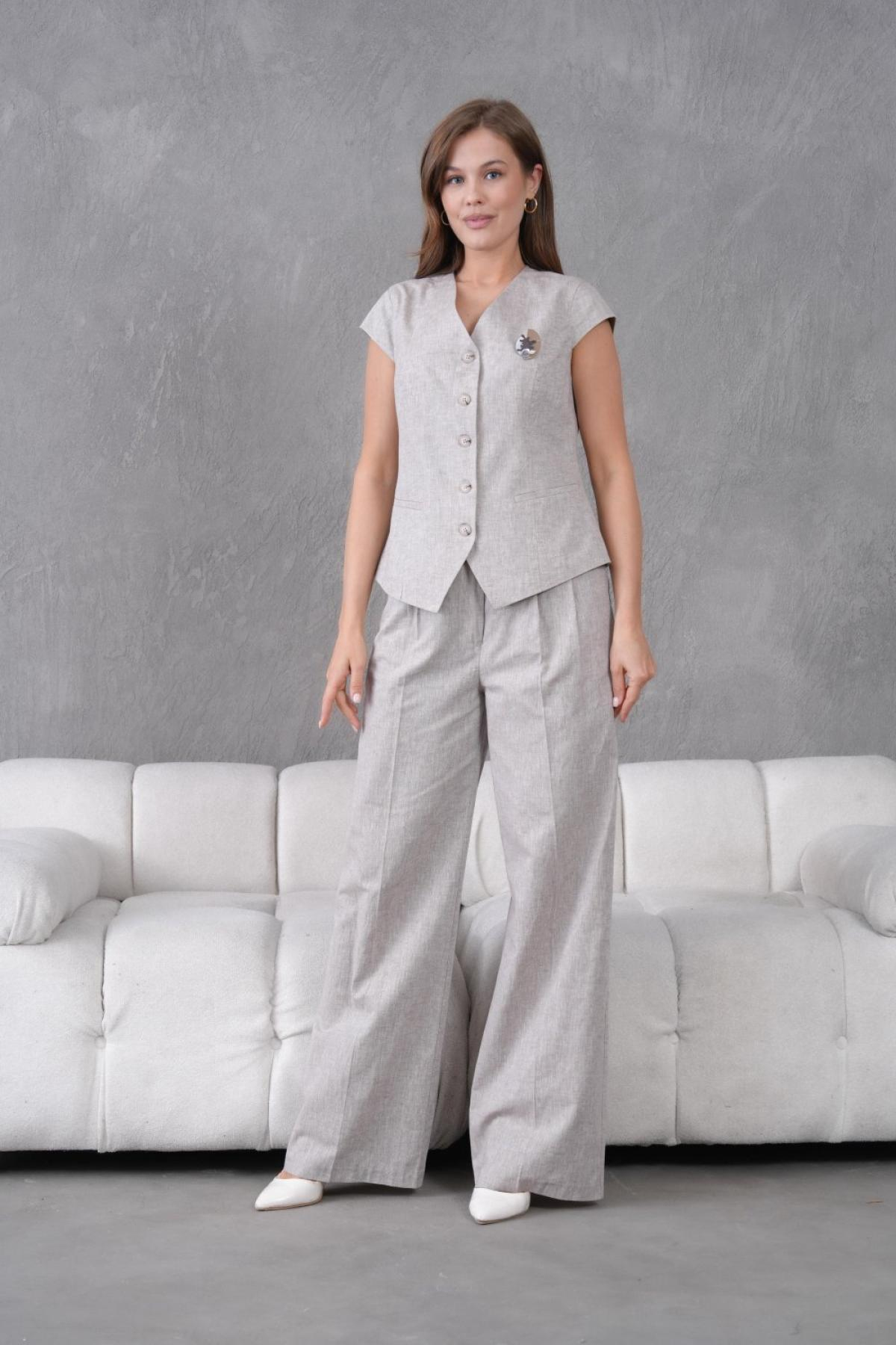 Wholesale Women Plus Size Gray Brooch Linen Two Piece Suit  Vest and Pants Set 737196
