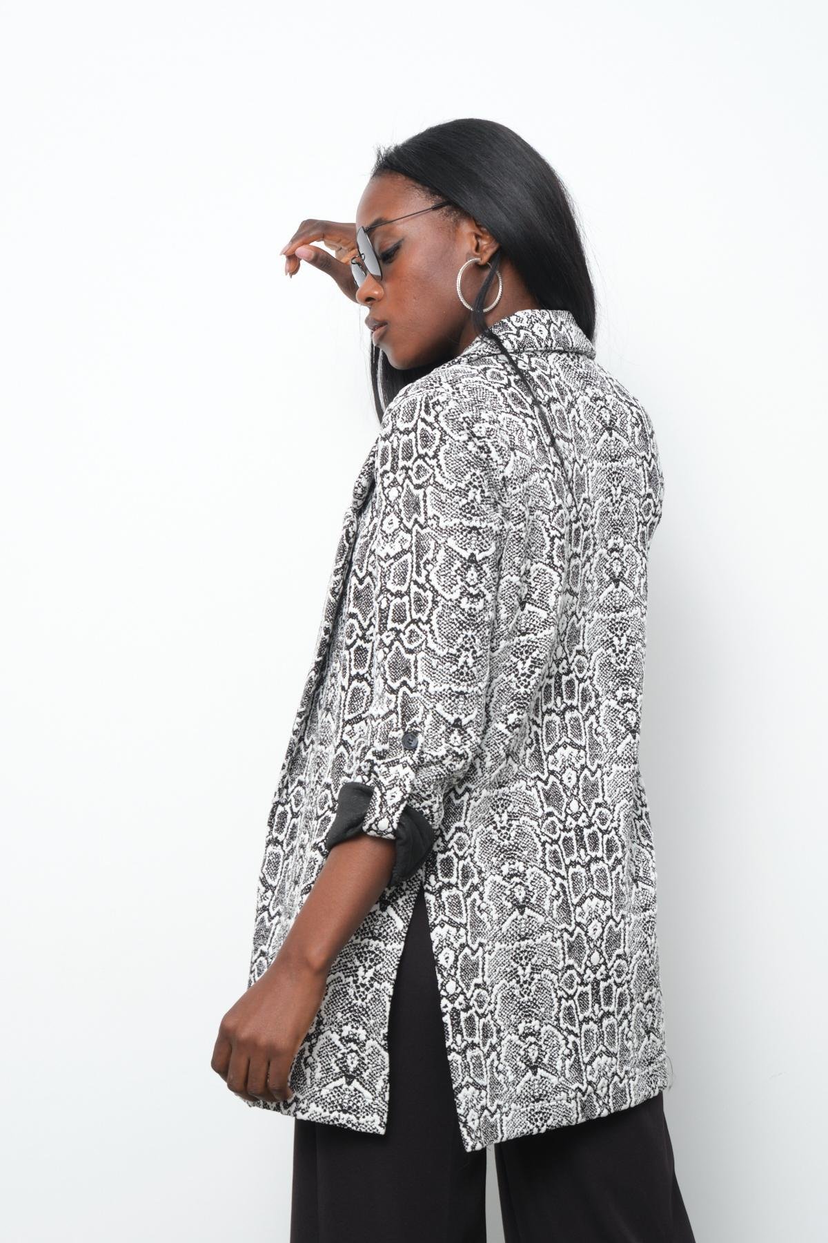 Wholesale Women Python Single Breasted Lined Blazer 706405