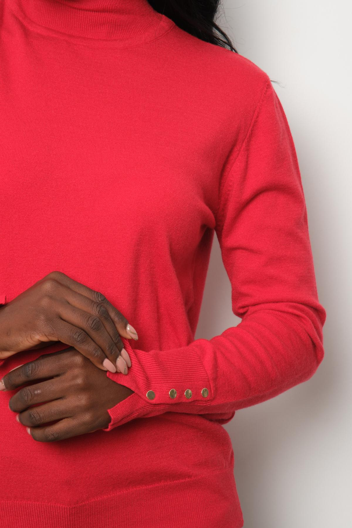 Wholesale Women Red Mock-Neck Sweaters 711166