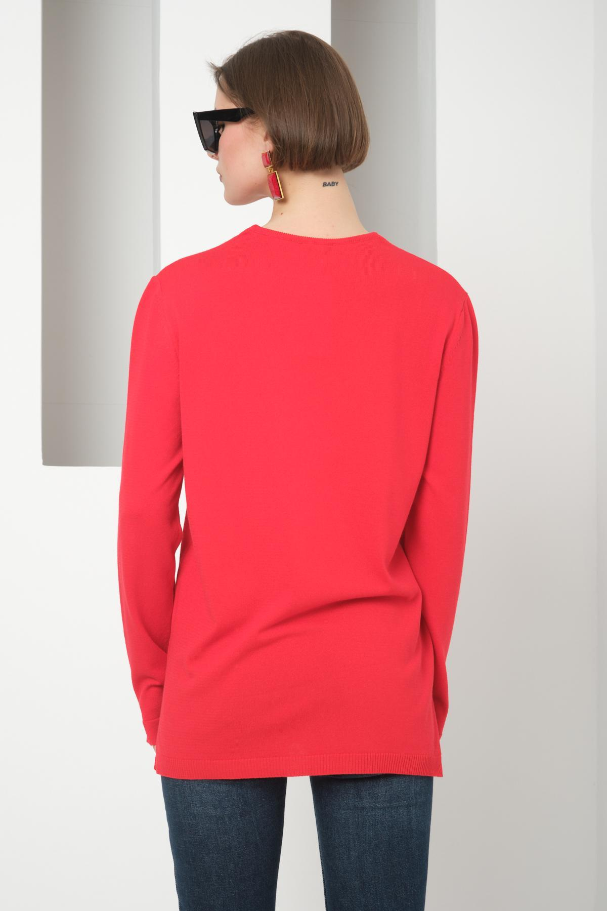 Wholesale Women Red V-Neck Cut-Out Knit Blouse with Side Slits 724803