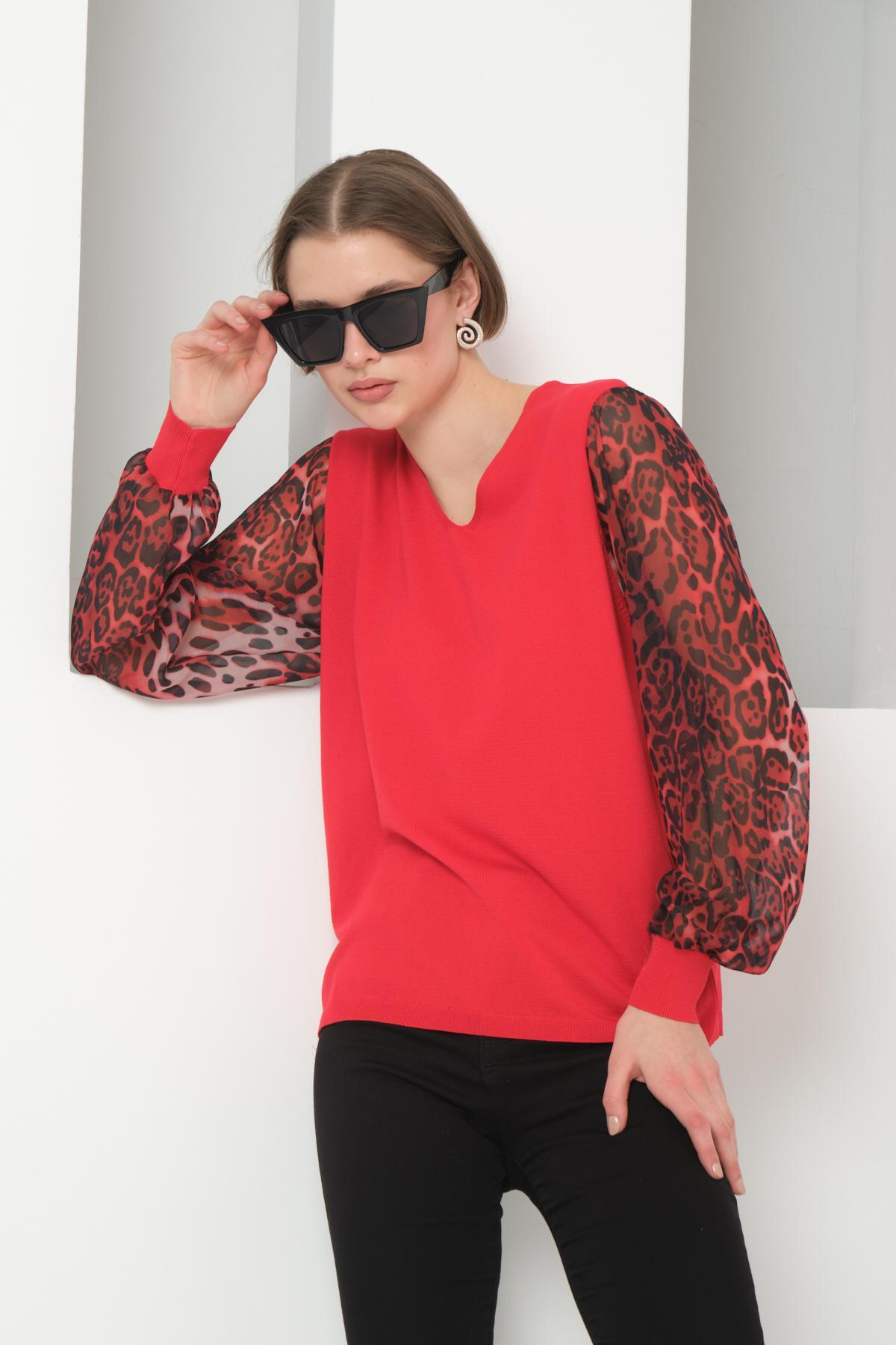 Wholesale Women Red V Neck Knit Blouse with Chiffon Sleeves 724782