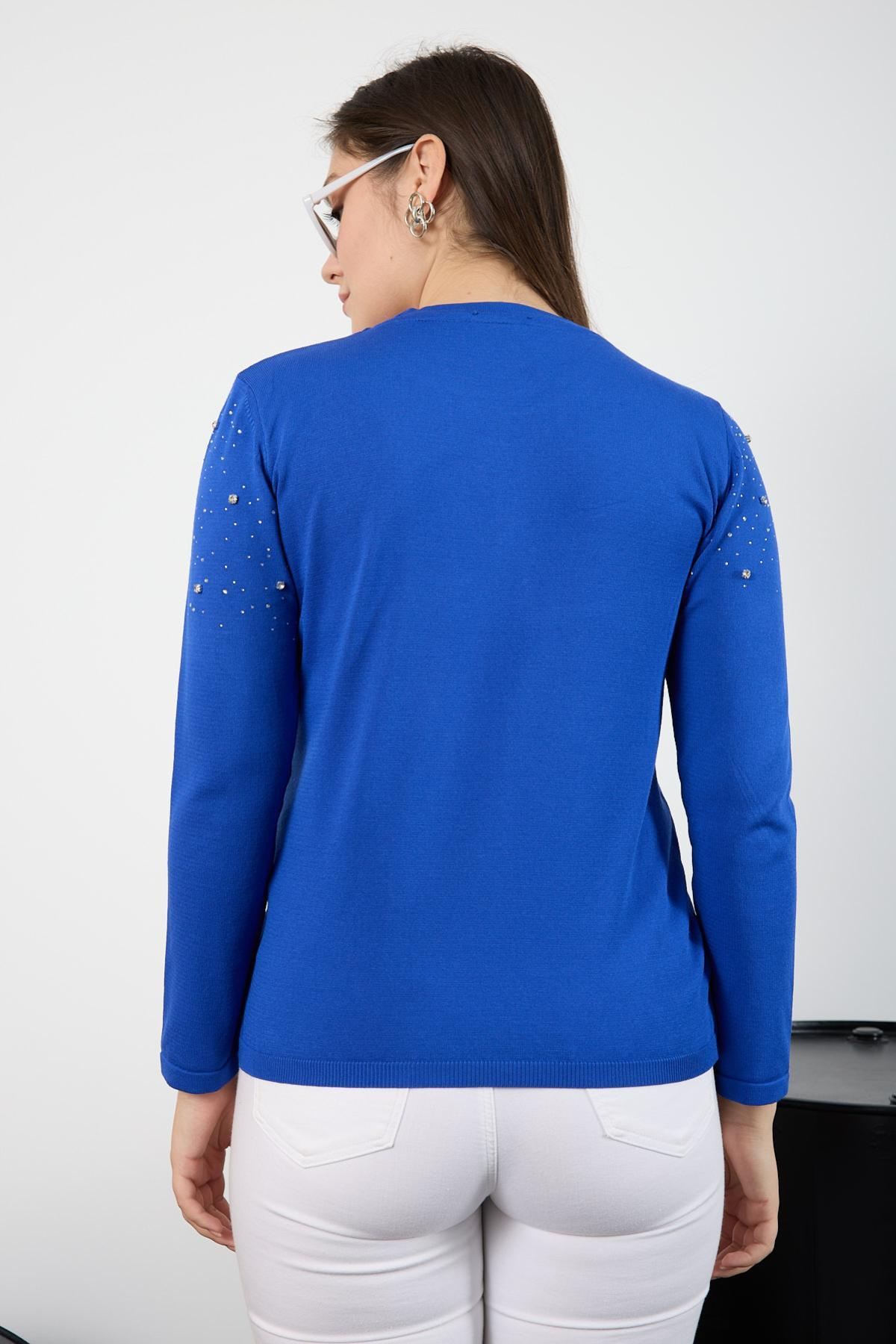 Wholesale Women Sax Blue Crew Neck Knit Blouse Adorned with Rhinestones 725227