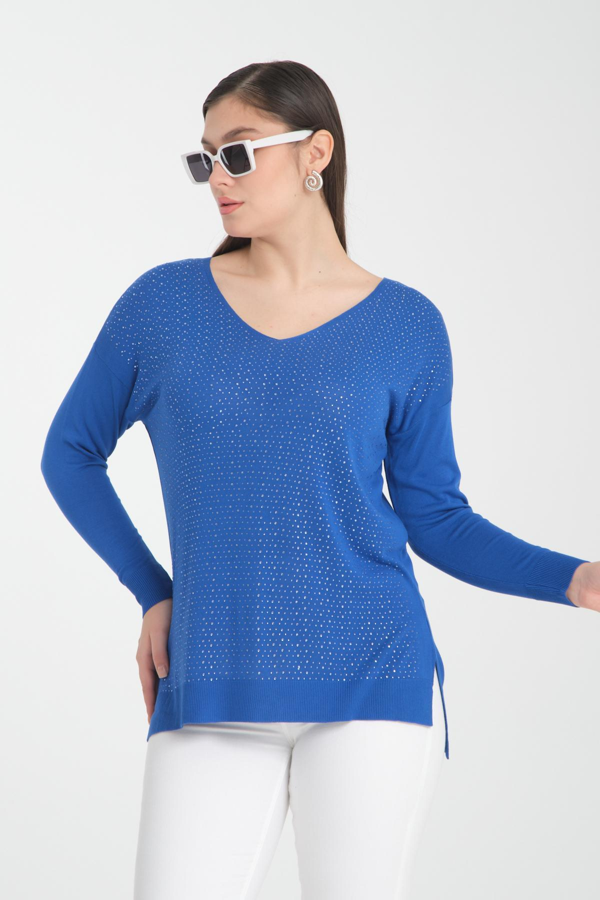 Wholesale Women Sax Blue Rhinestone-Embellished V Neck Knit Blouse with Side Slits 722626