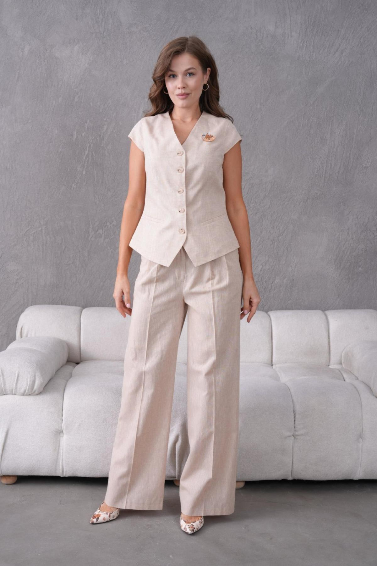 Wholesale Women Small Sizes Beige Brooch Linen Two Piece Suit  Vest and Pants Set 737188