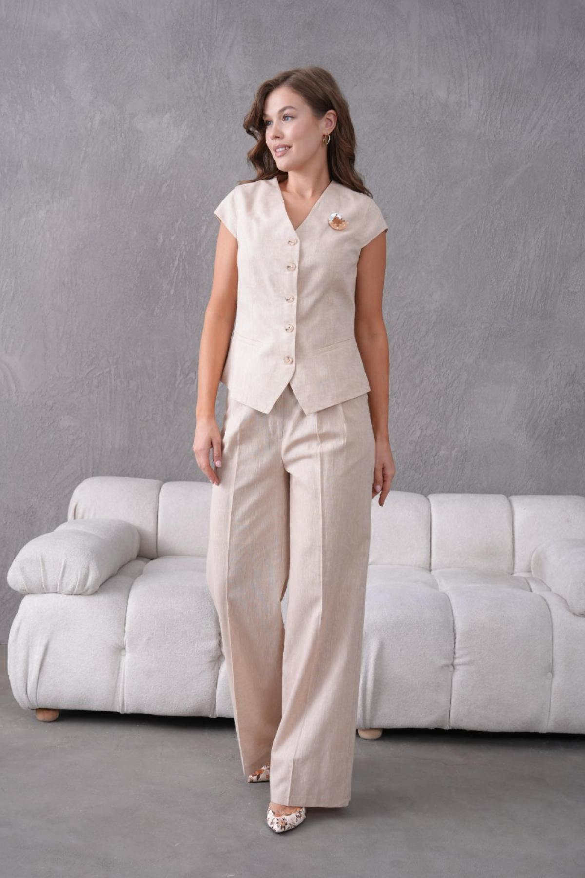 Wholesale Women Small Sizes Beige Brooch Linen Two Piece Suit  Vest and Pants Set 737188