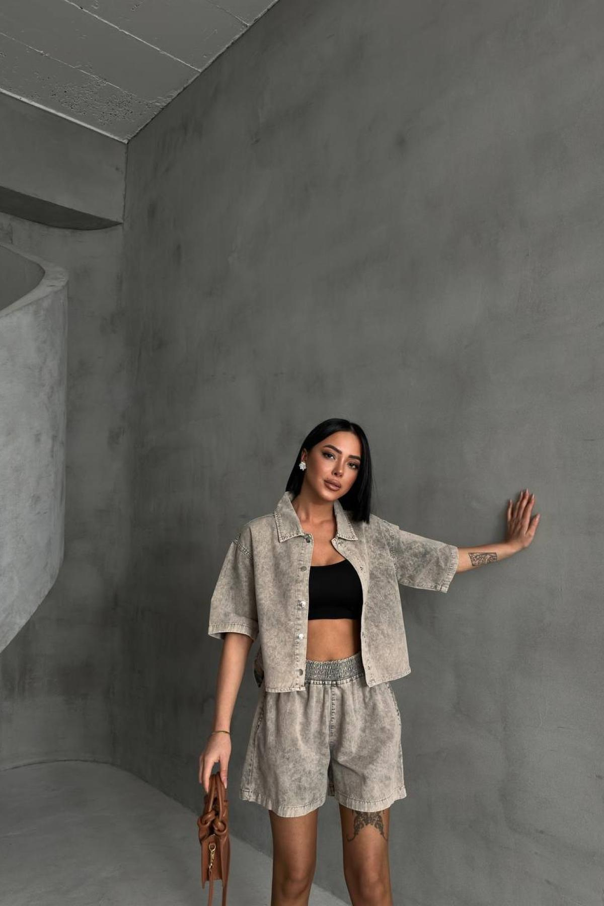 Wholesale Women Stone Denim Shorts Set 731166