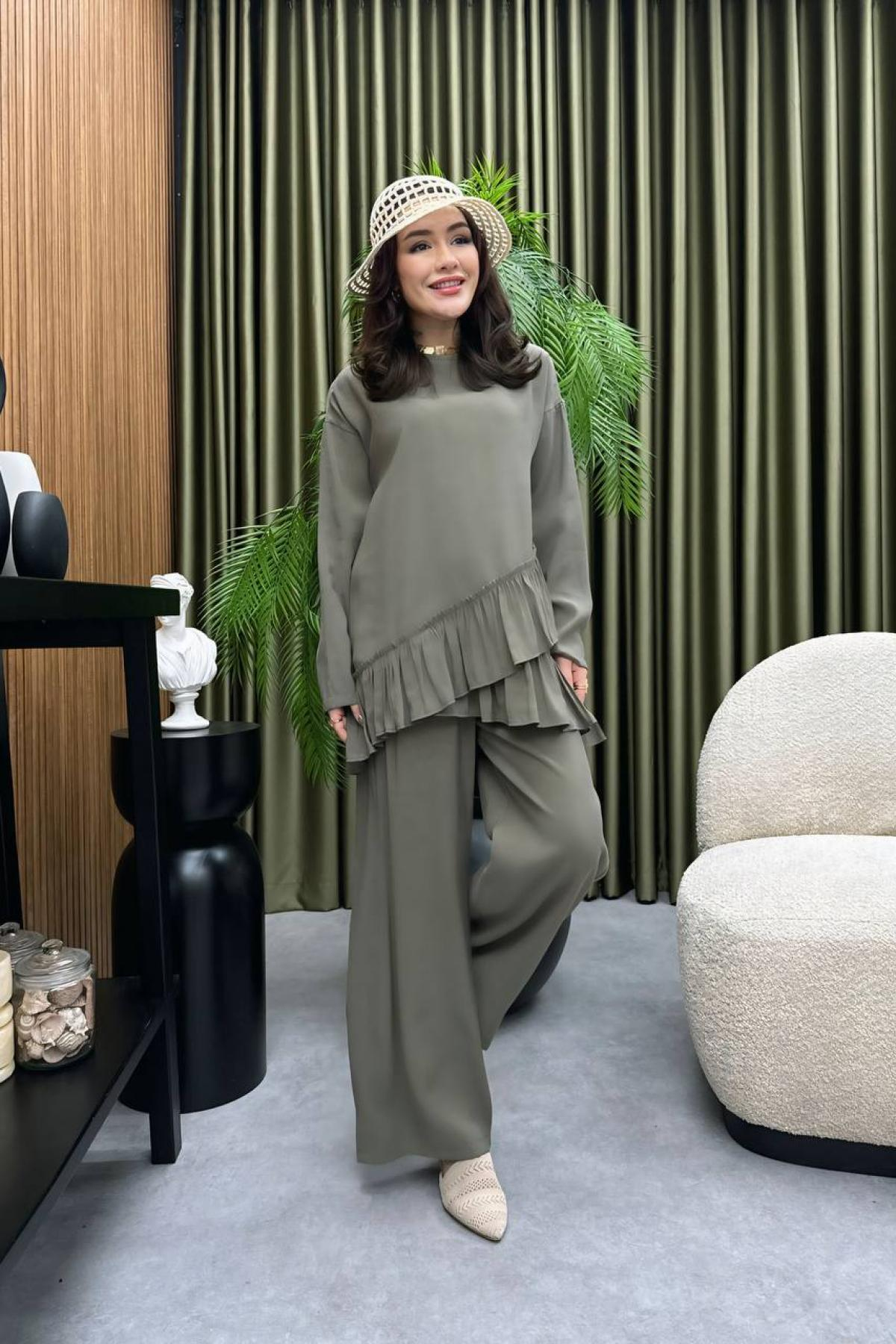 Wholesale Women Titanium Two Piece Suit Blouse and Pants Set 728738