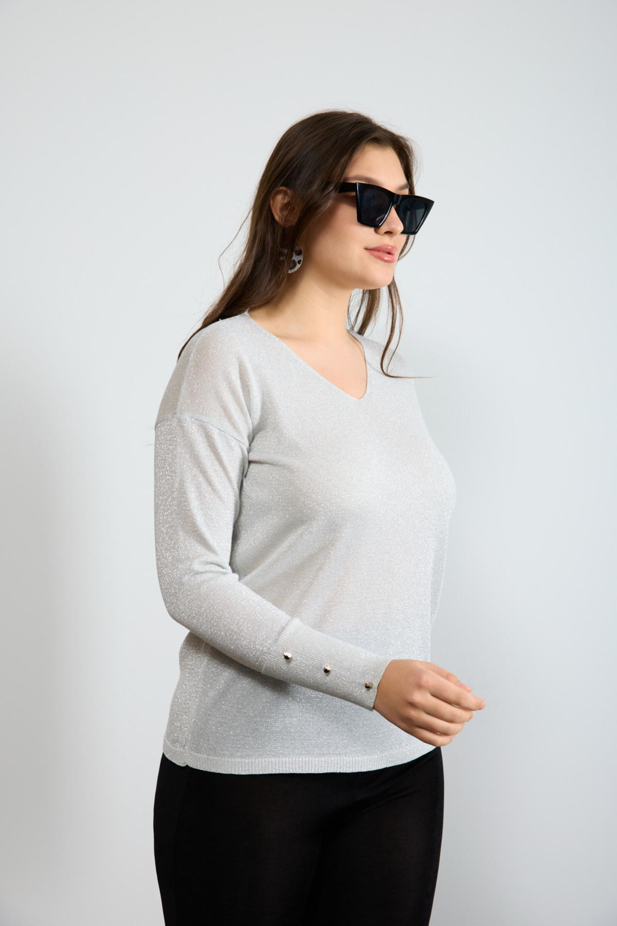 Wholesale Women White Glittery V Neck Knit Blouse with Wide Cuffs 724840