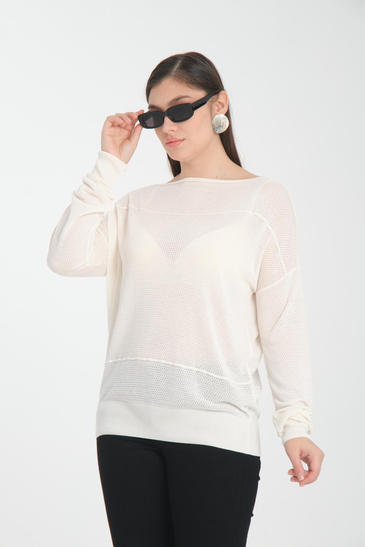 Wholesale Women White Openwork Boat Neck Knit Blouse 722635