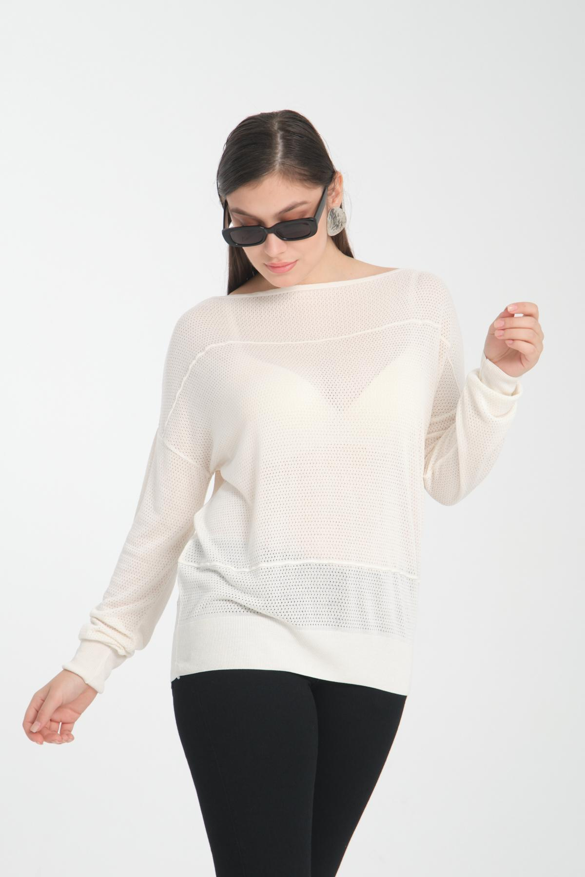 Wholesale Women White Openwork Boat Neck Knit Blouse 722635