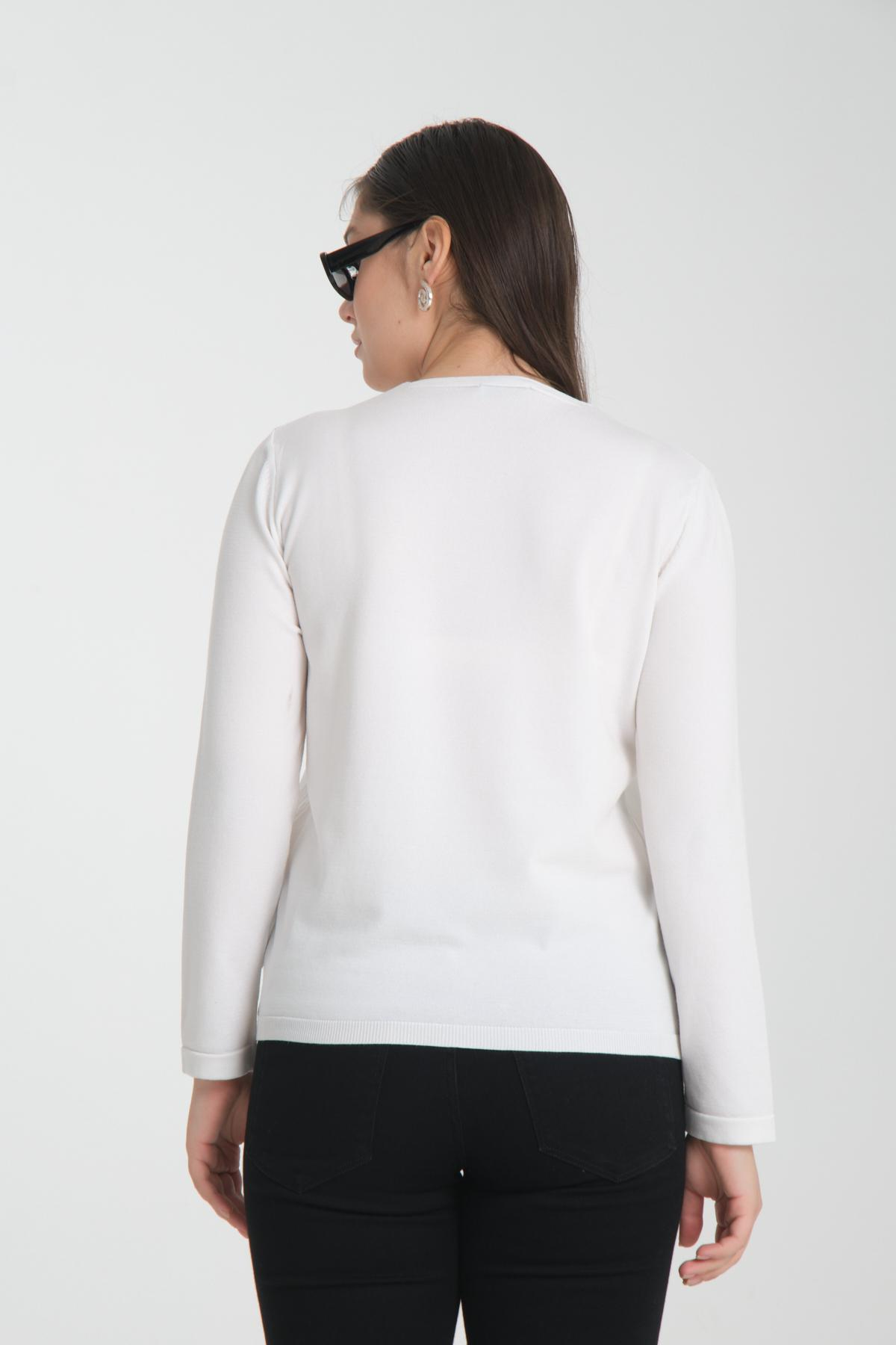 Wholesale Women White Studded V Neck Knit Blouse 722642