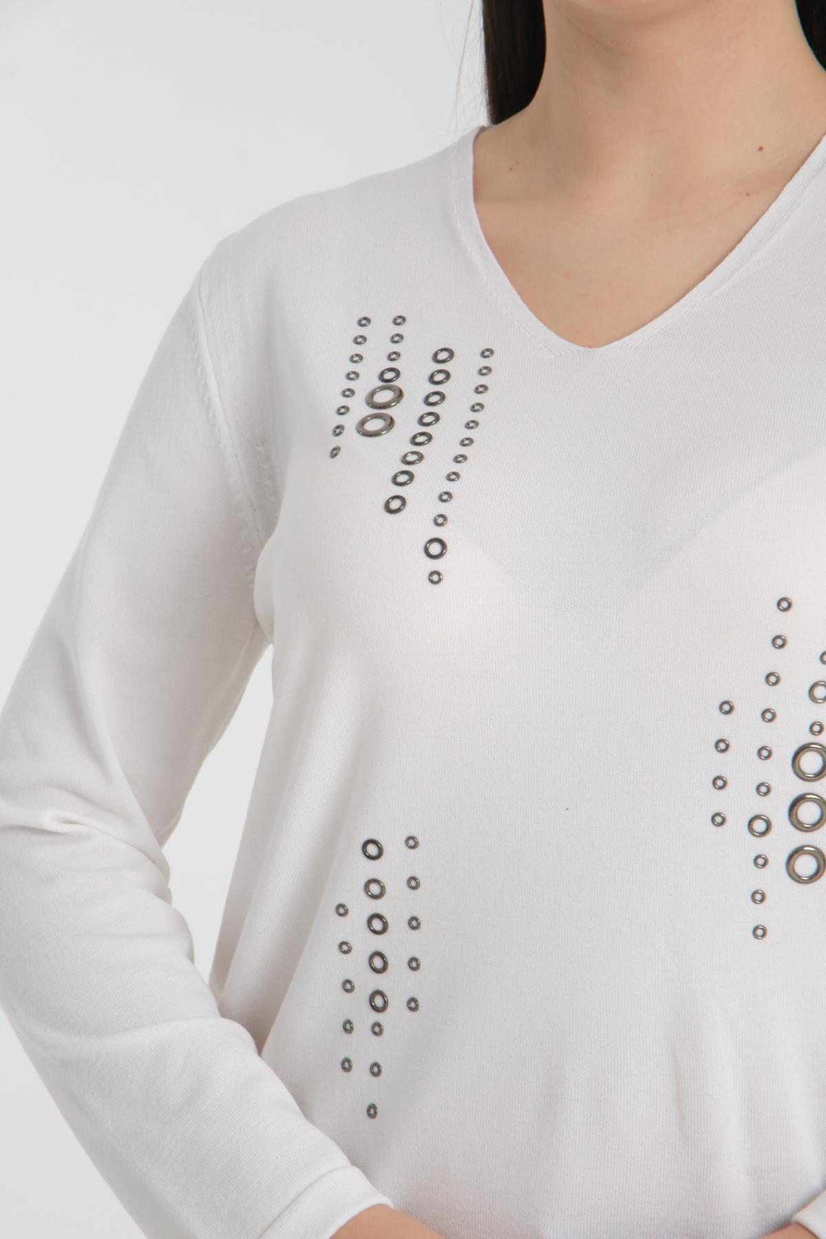 Wholesale Women White Studded V Neck Knit Blouse 722642