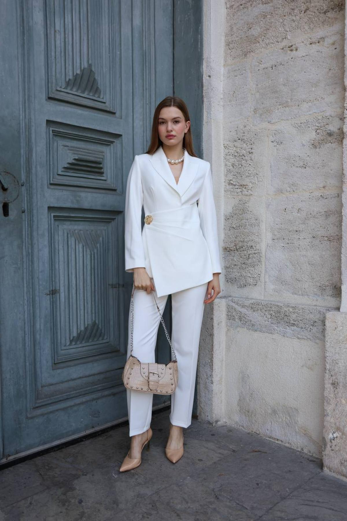 Wholesale Women White Two Piece Suit Blazer and Pants Set 718275