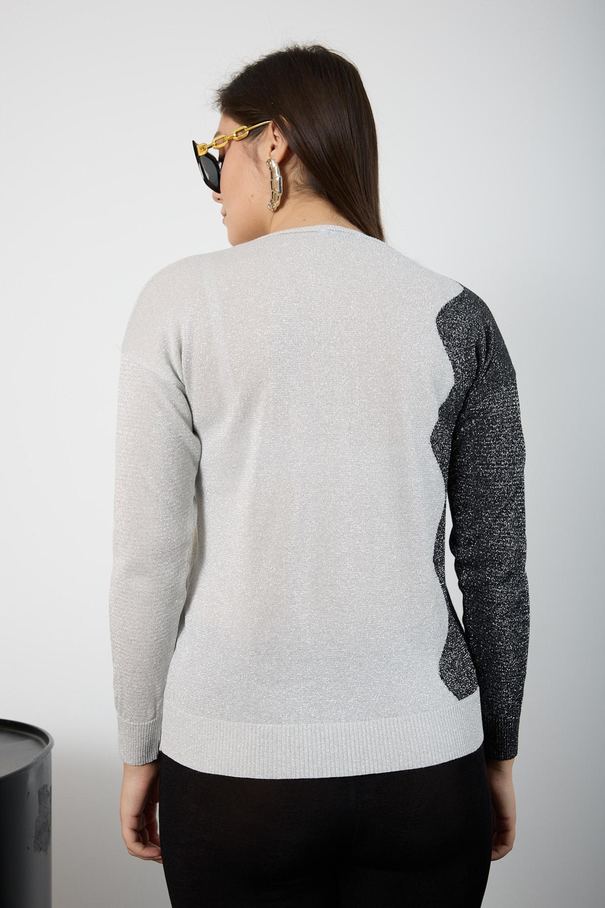 Wholesale Women White Two Tone Glittery V-Neck Knit Blouse 725235