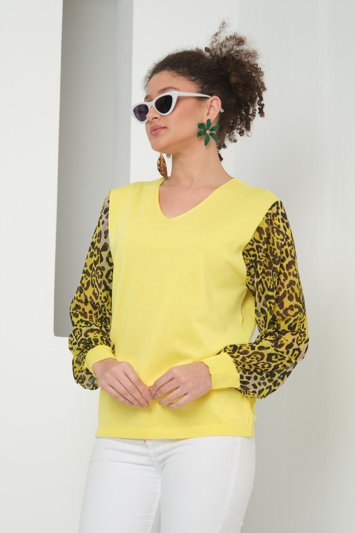 Wholesale Women Yellow V Neck Knit Blouse with Chiffon Sleeves 724779