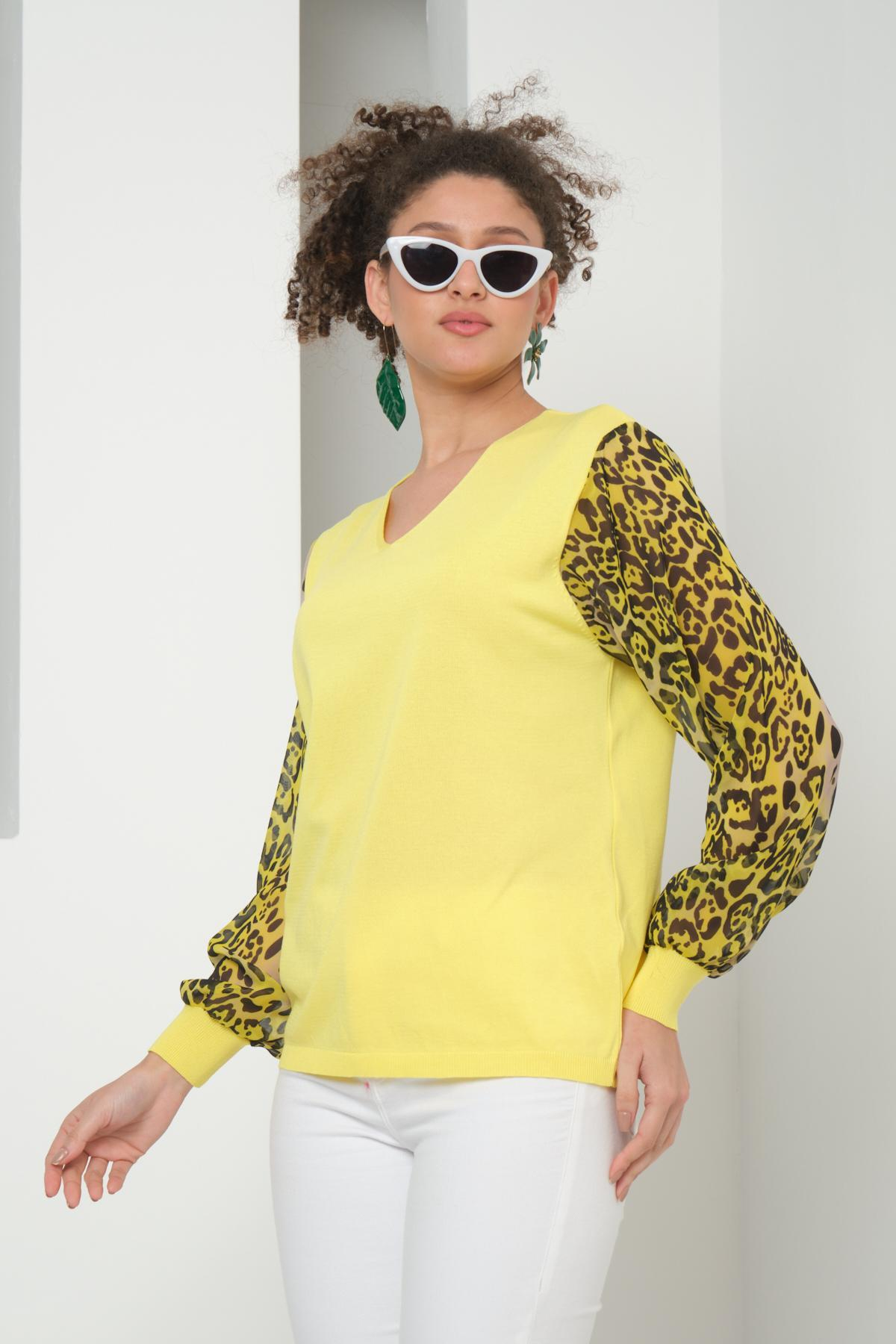 Wholesale Women Yellow V Neck Knit Blouse with Chiffon Sleeves 724779