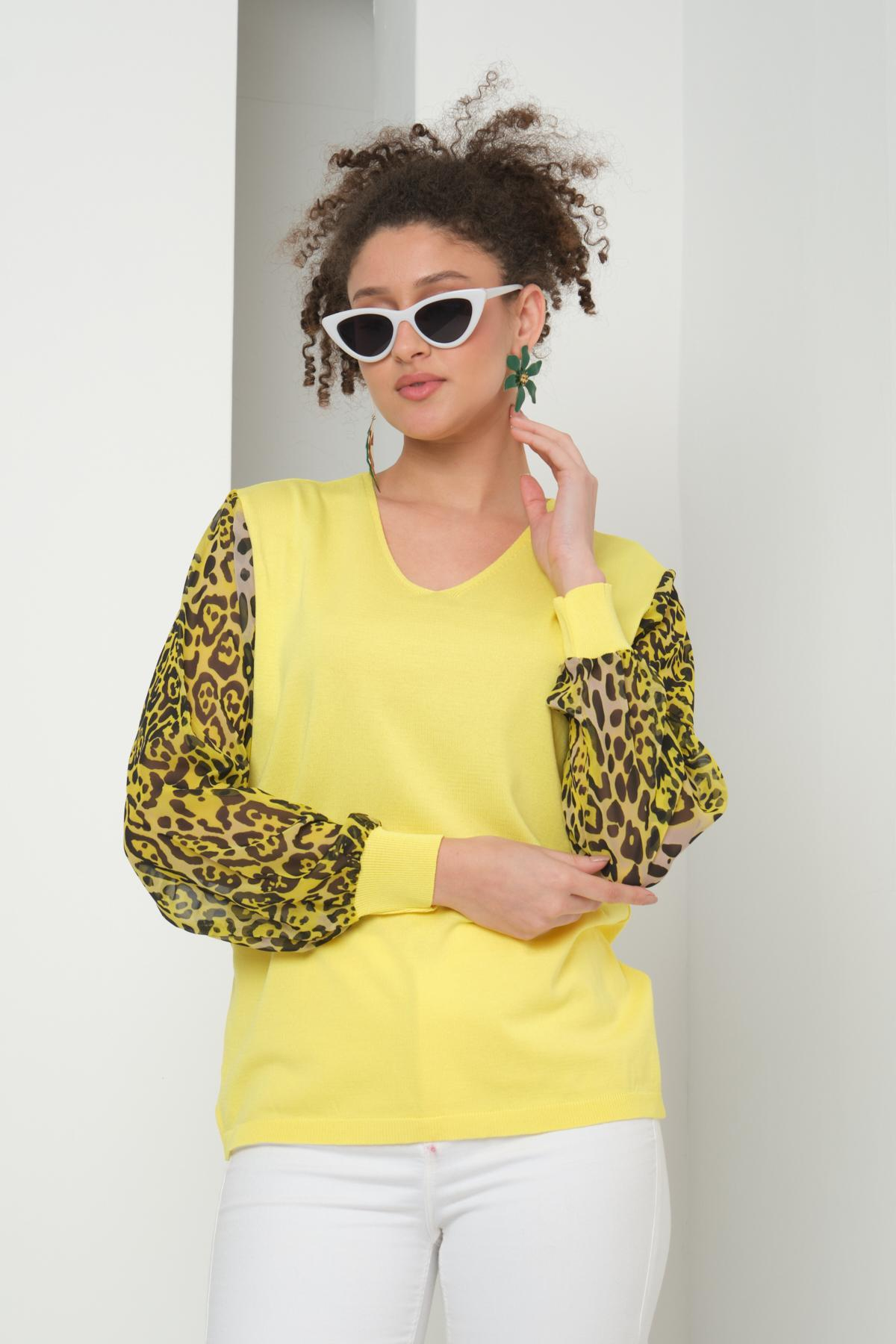 Wholesale Women Yellow V Neck Knit Blouse with Chiffon Sleeves 724779