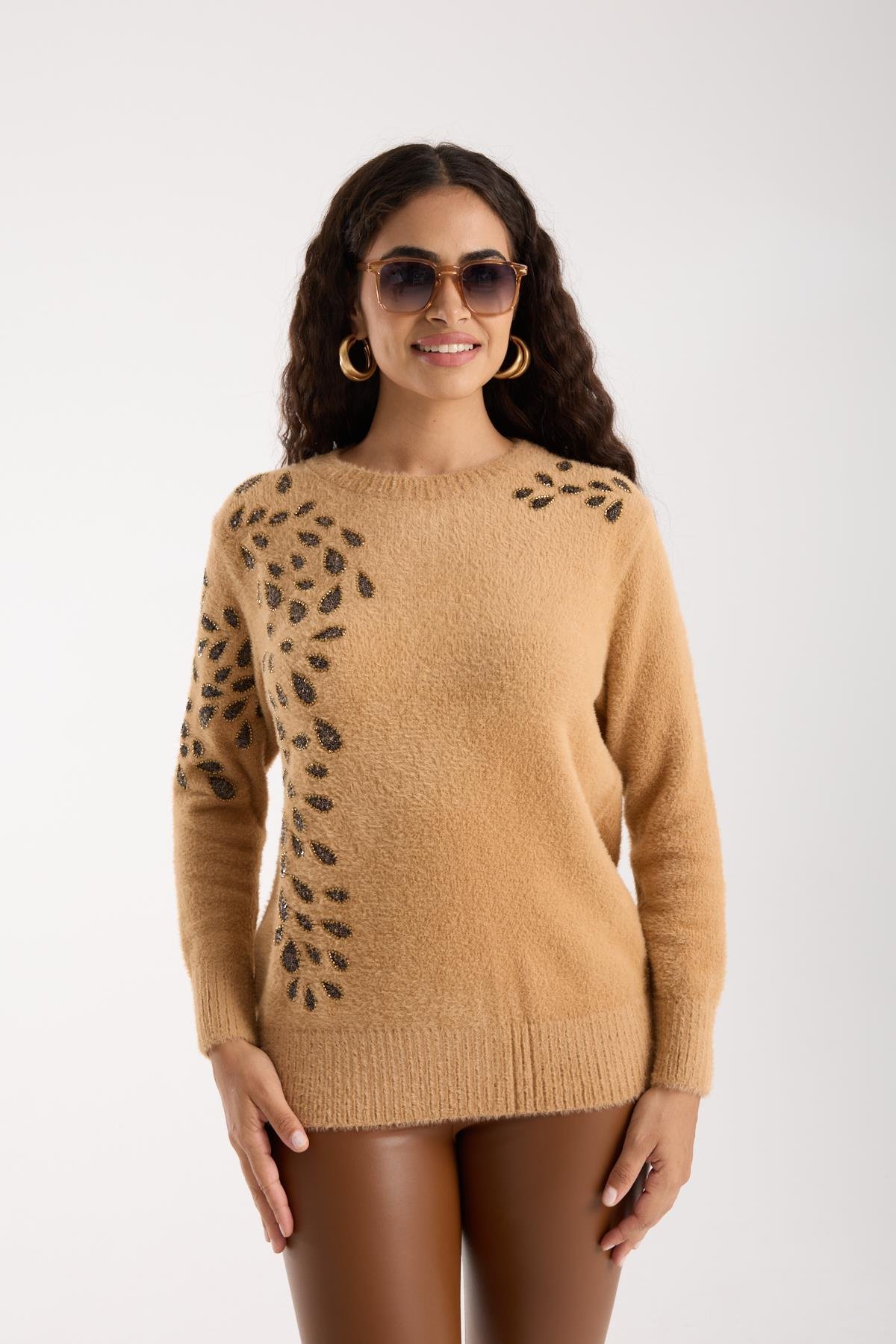 Wholesale Women's Beige Crew-Neck Knit Sweater with Beaded Embroidery 0095W26-11609