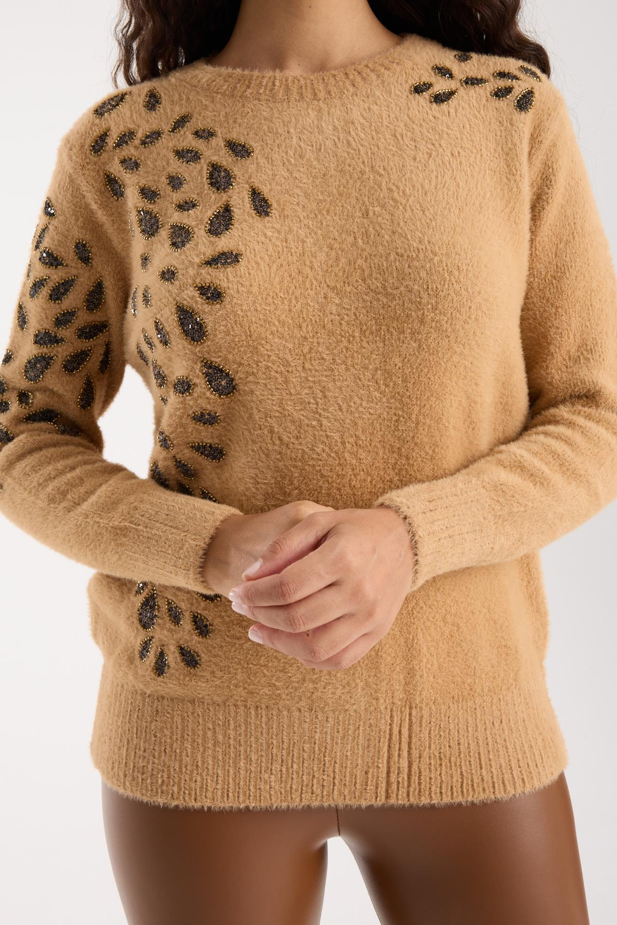 Wholesale Women's Beige Crew-Neck Knit Sweater with Beaded Embroidery 0095W26-11609