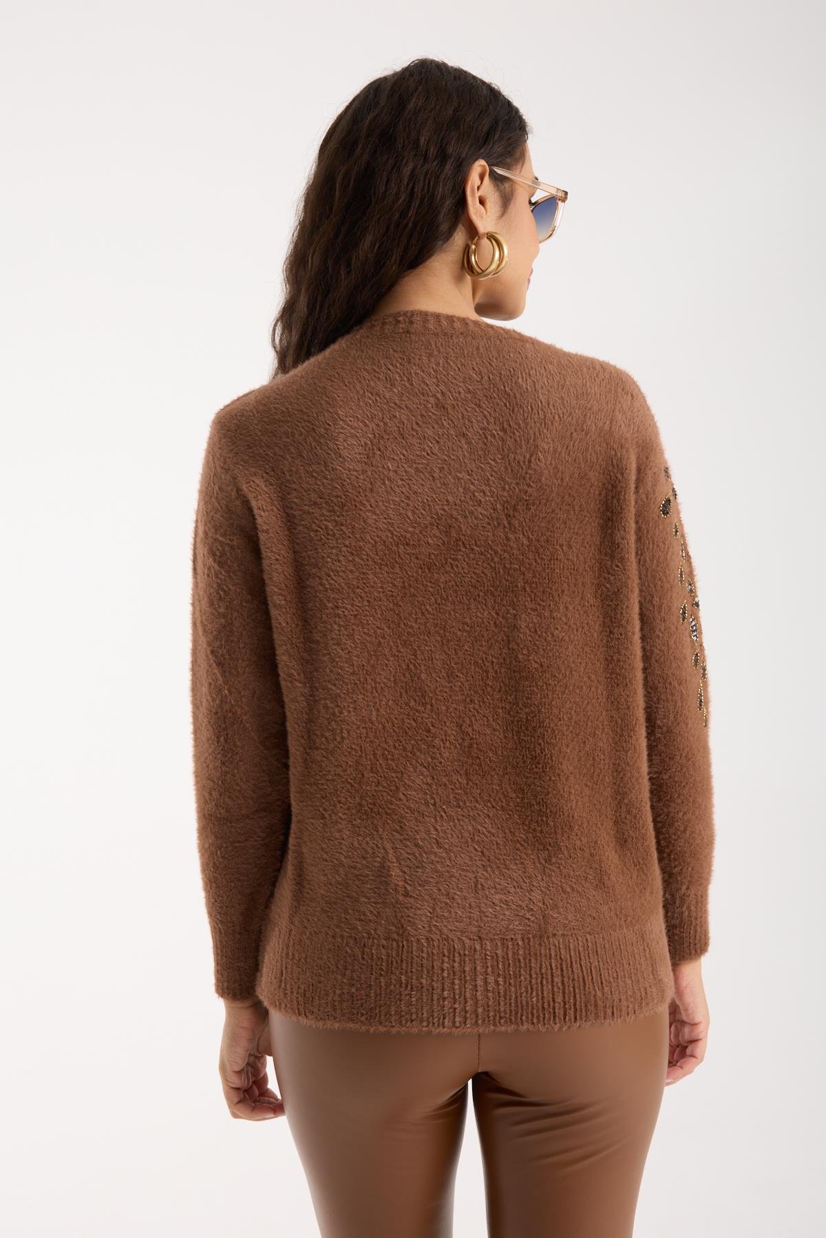 Wholesale Women's Brown Crew-Neck Knit Sweater with Beaded Embroidery 0095W26-11609