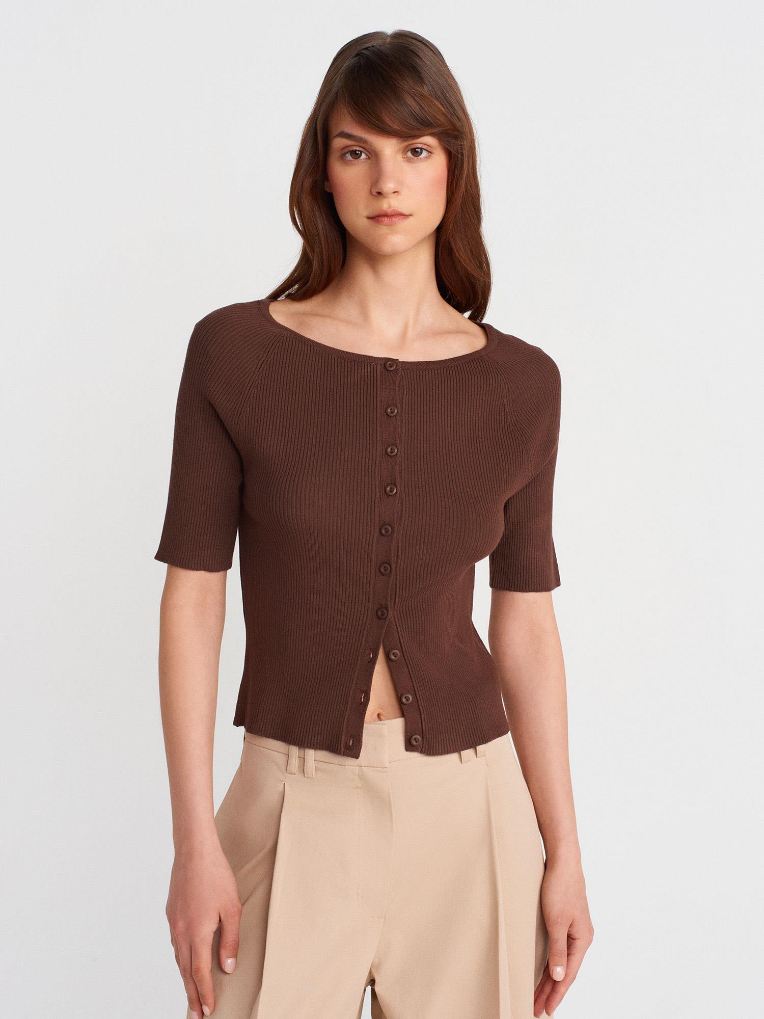 Wholesale Women's Brown Ribbed Buttoned Fine Knit Cardigan 0431W26-60970